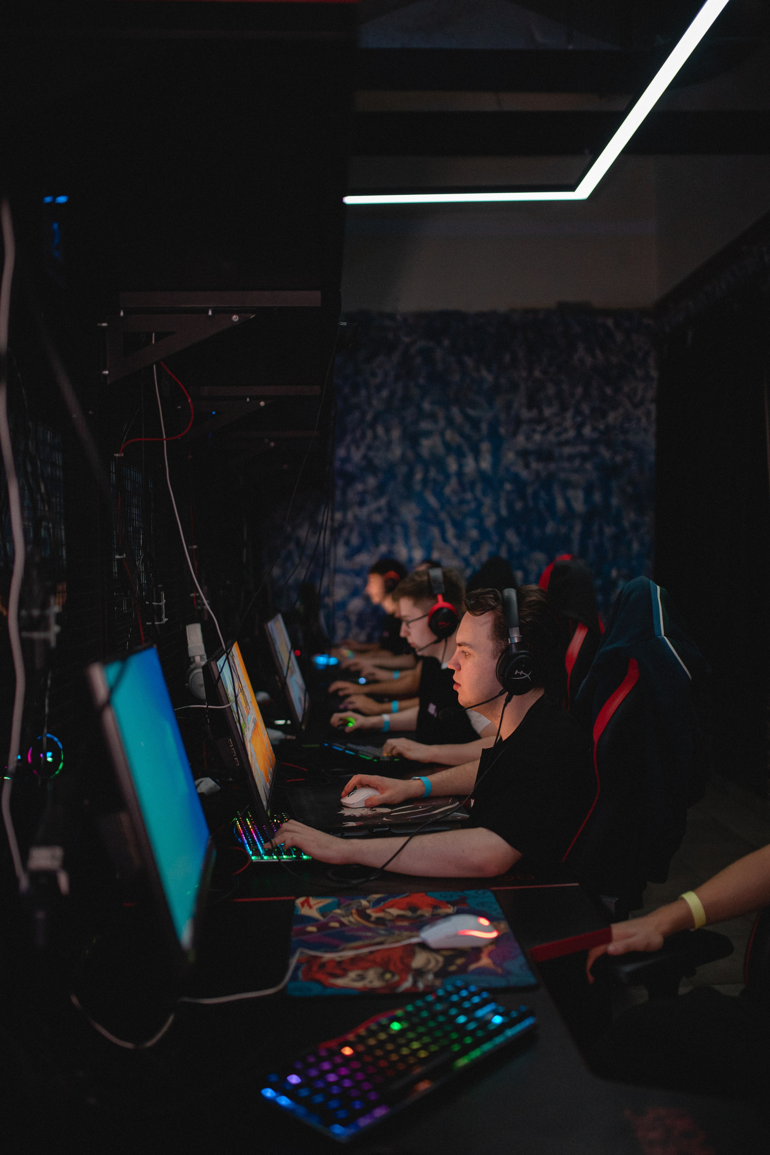 Кибертурнир ОКВО 2023. Портретный и репортажный фотограф в Воронеже: Анастасия Пузикова