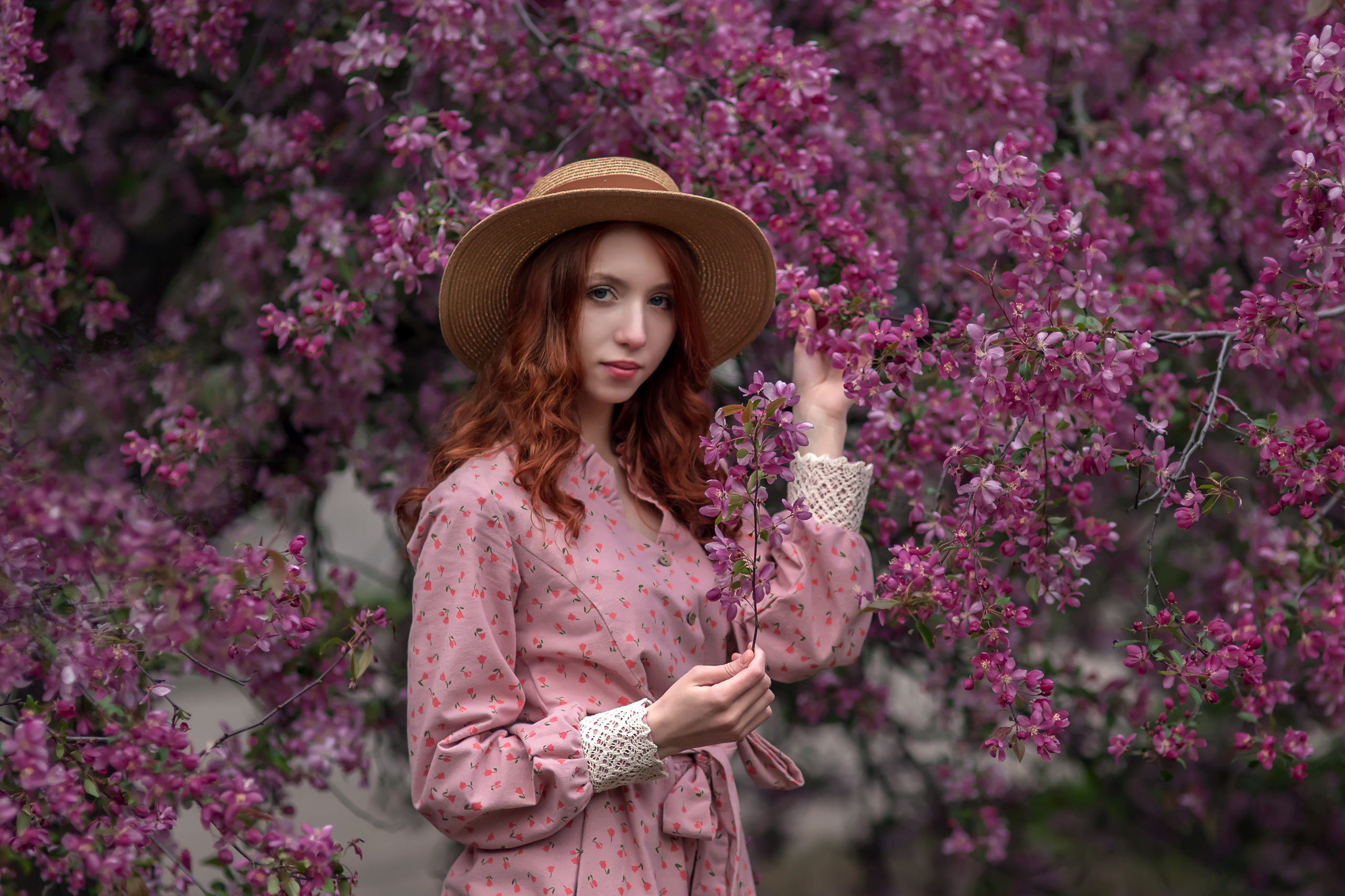 Фотосессия в цветении. Семейный и женский фотограф в Москве Ирина Романова