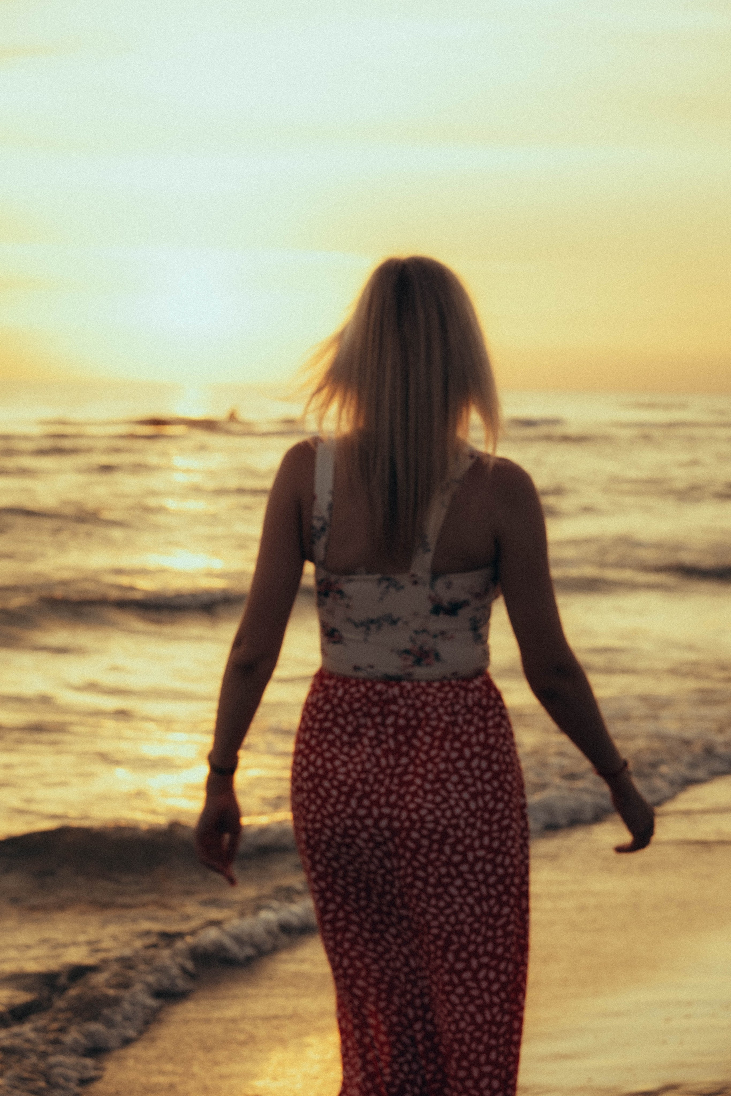 Июльский вечер на берегу черного моря. Профессиональный фотограф, Санкт-Петербург — Виктория Богомолова