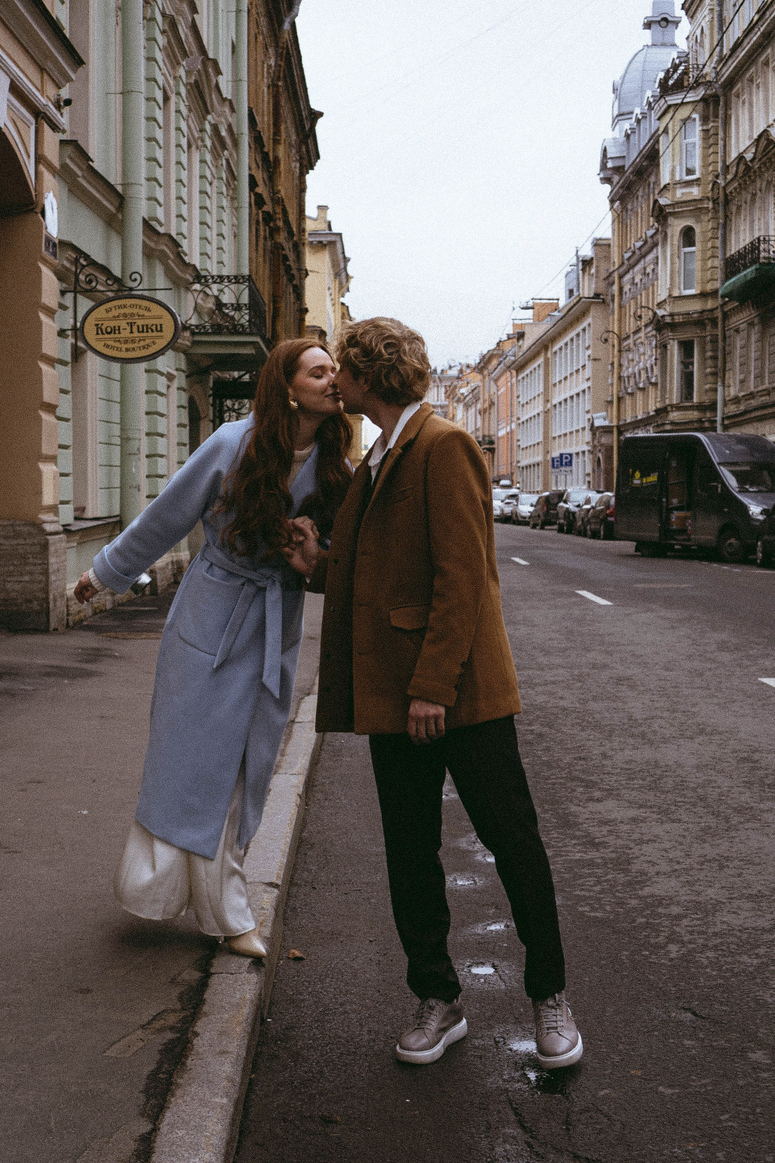 СВАДЕБНАЯ ПРОГУЛКА ПО ПЕТРОГРАДКЕ ВЕСНОЙ (ФОТОСЕССИИЯ ПАРЫ СВАДЕБНАЯ). Профессиональный фотограф, Санкт-Петербург — Виктория Богомолова