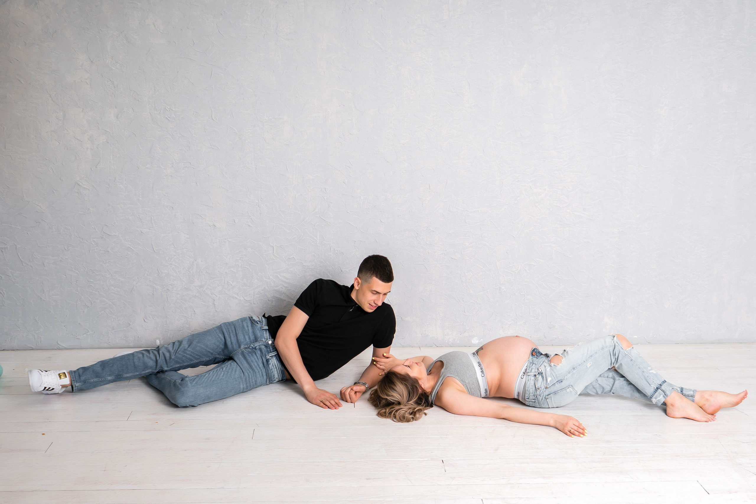 В ожидании чуда в Гранат фотостудии. Создаю контент для бизнеса- Андрей Корниенко и упаковываю компании и экспертов в Краснодаре