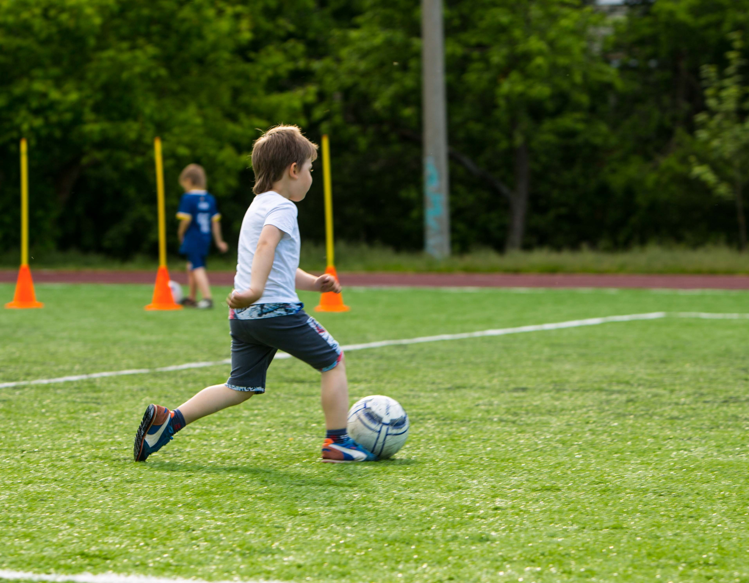 Футбольная школа «Юниор» — фото тренировок и игр. Выпускные альбомы для школы и детского сада — школьный фотограф Подольск, Троицк, Щербинка, Москва