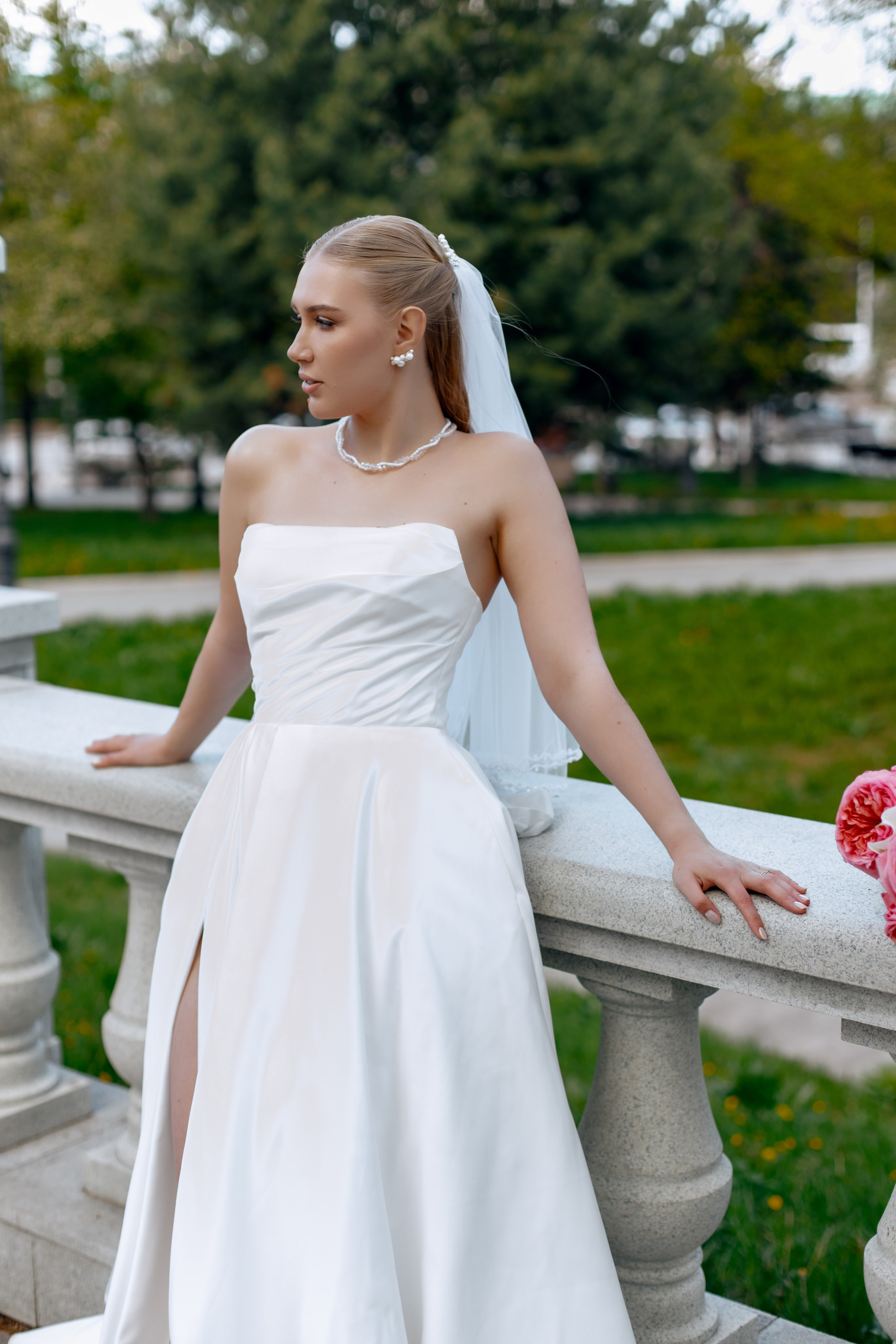 Оперный театр парк. Свадебный и семейный фотограф Екатеринбург Настя Саедгалина