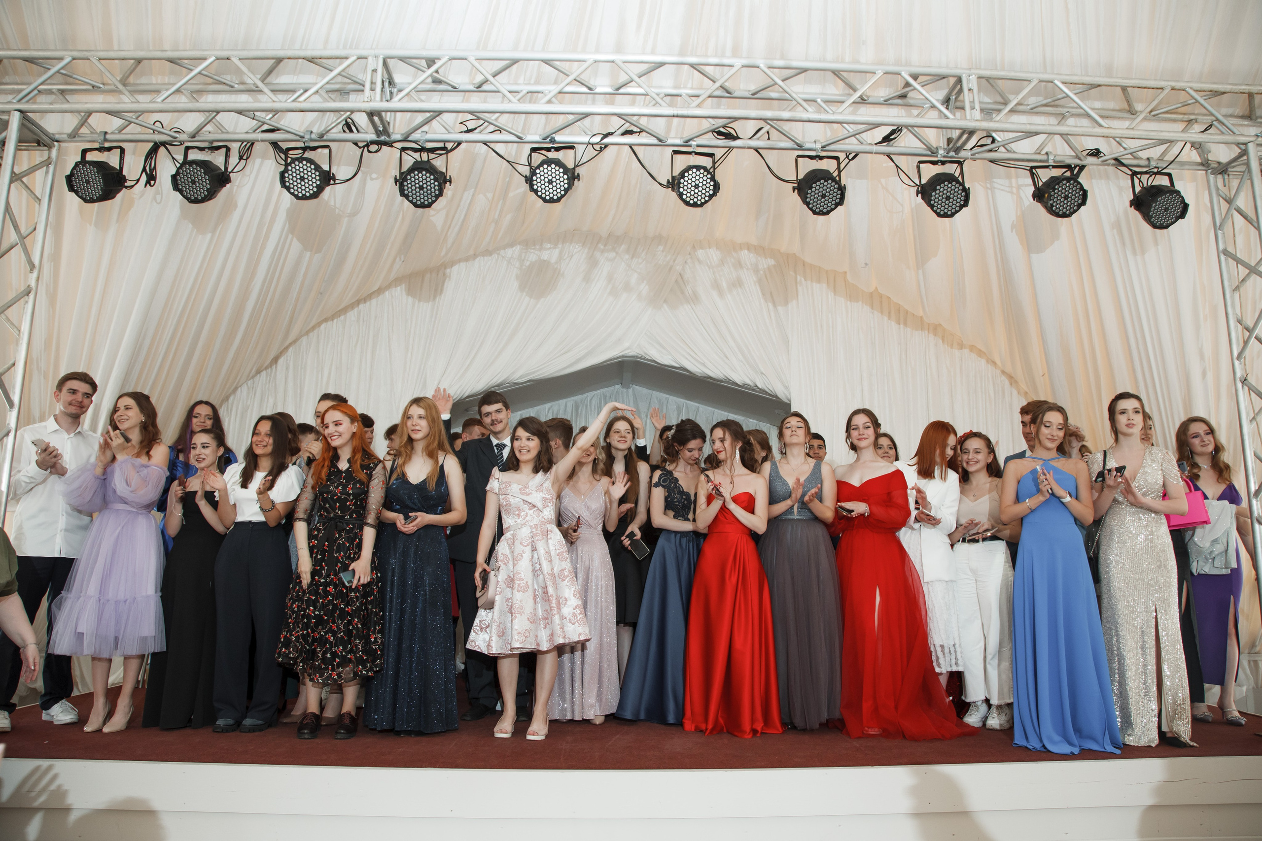 Выпускной, шатер в усадьбе «Гребнево». Свадебный и репортажный фотограф (Москва, Королев и другие)