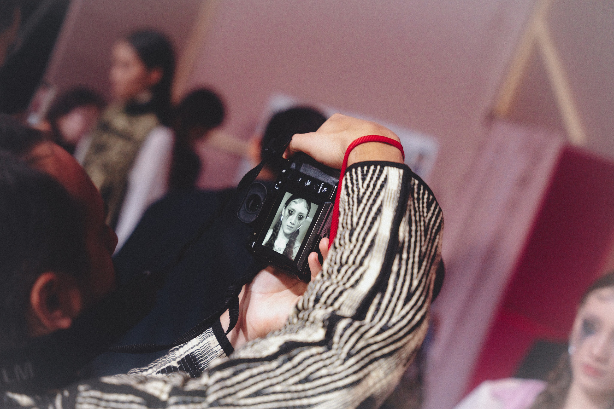 VISA FASHION WEEK ALMATY SS26 / BACKSTAGE ZONE