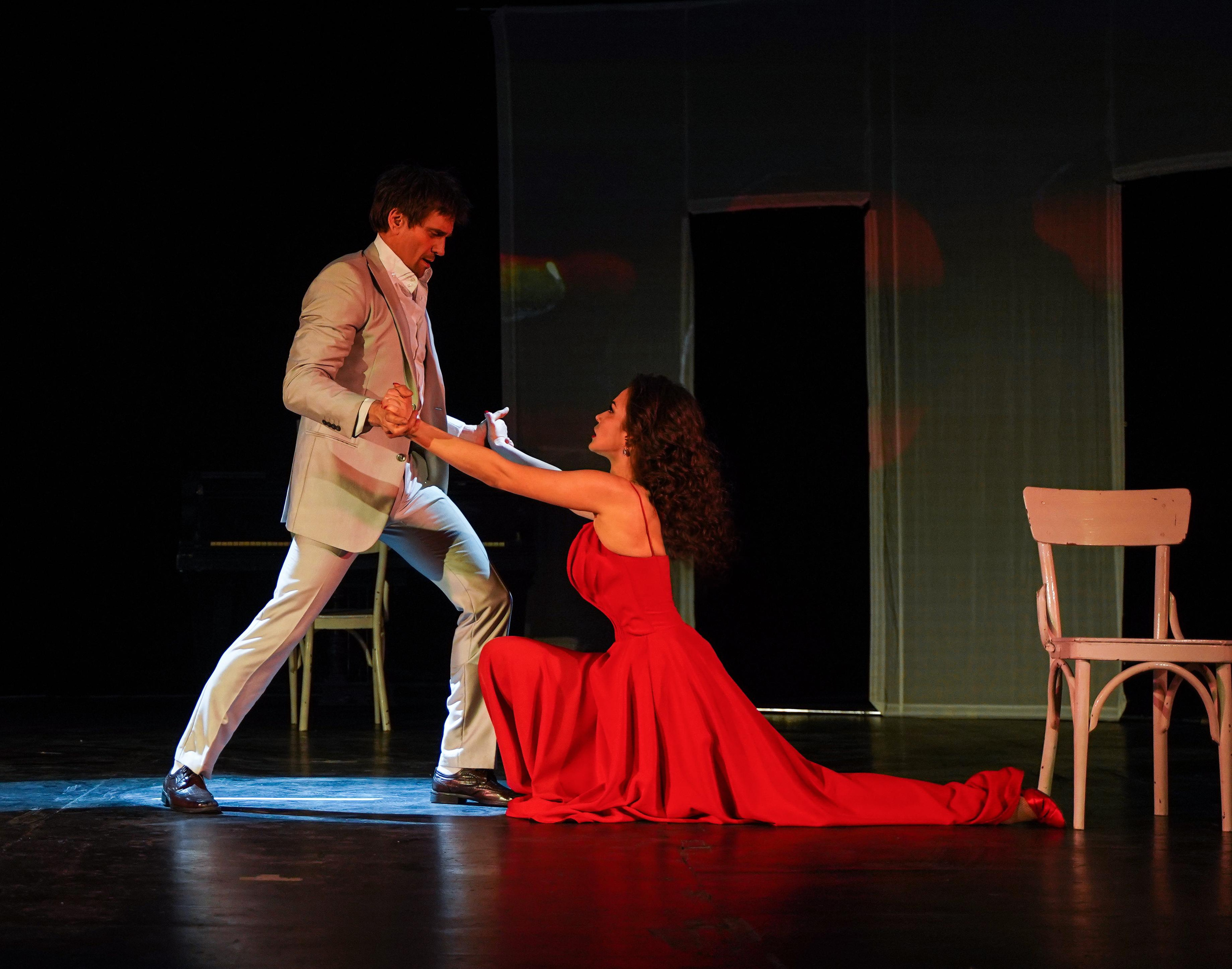 Театральная постановка Случайное танго. Ульяна Палама: Мир через призму фотокамеры