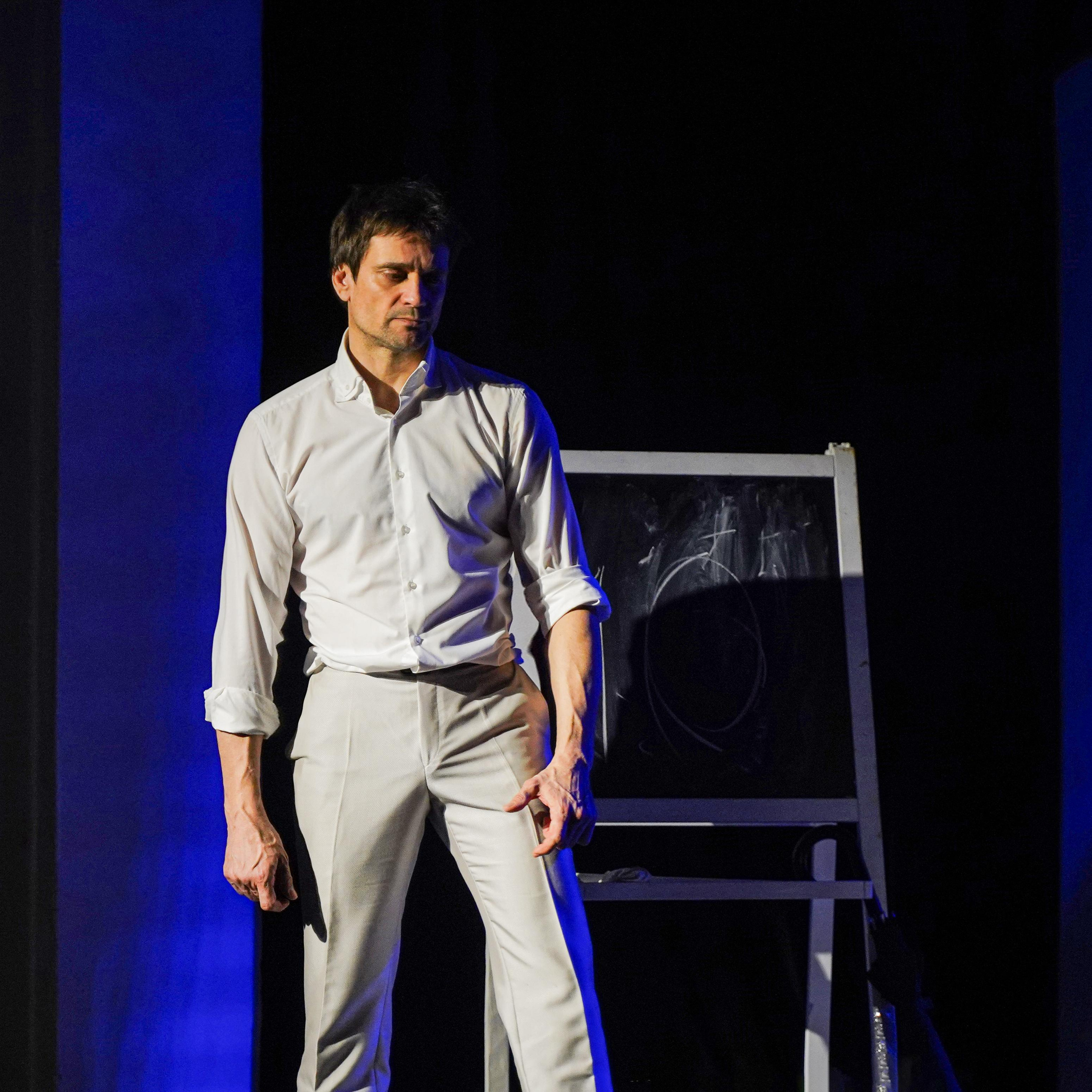 Театральная постановка Случайное танго. Ульяна Палама: Мир через призму фотокамеры