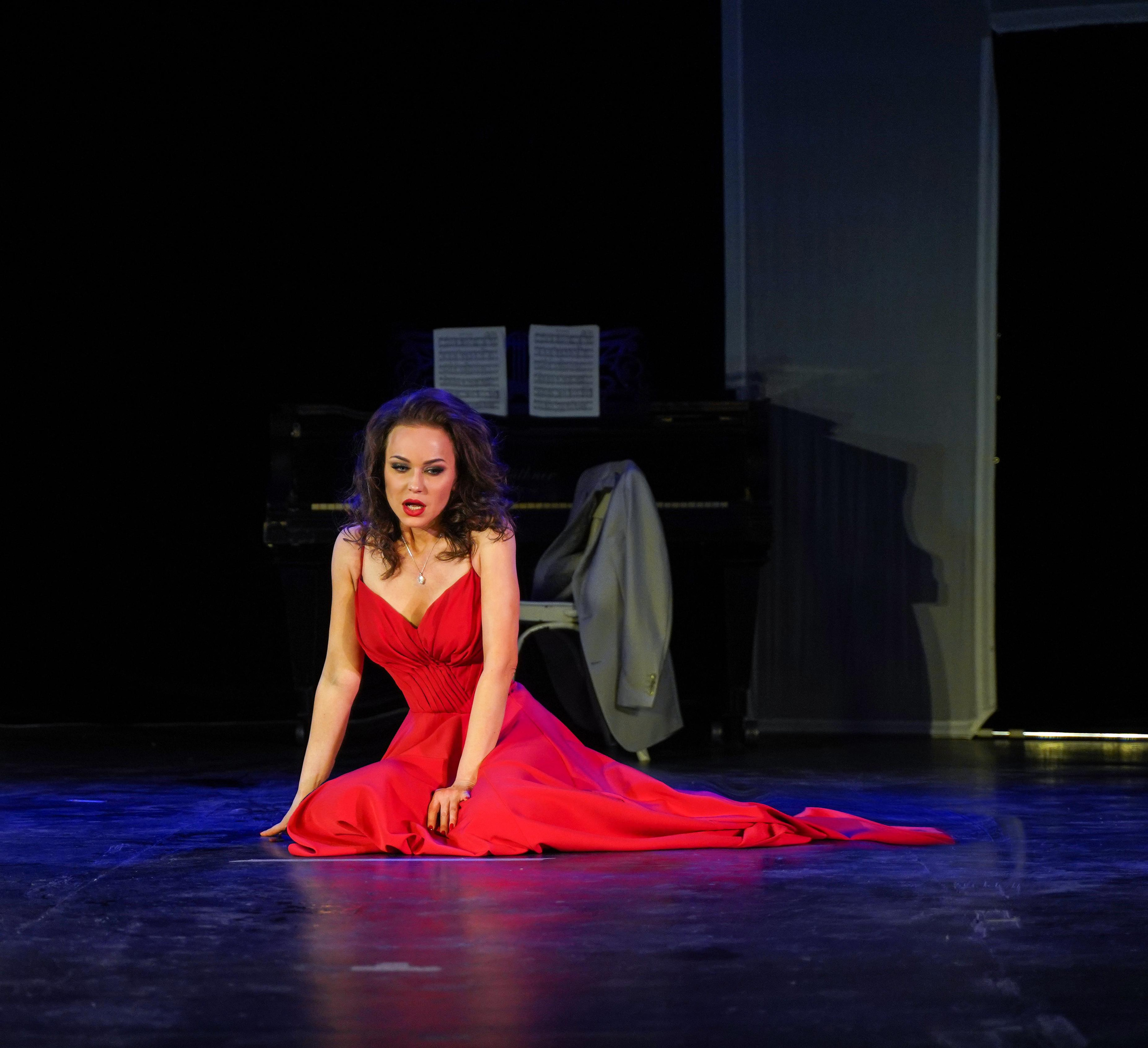 Театральная постановка Случайное танго. Ульяна Палама: Мир через призму фотокамеры