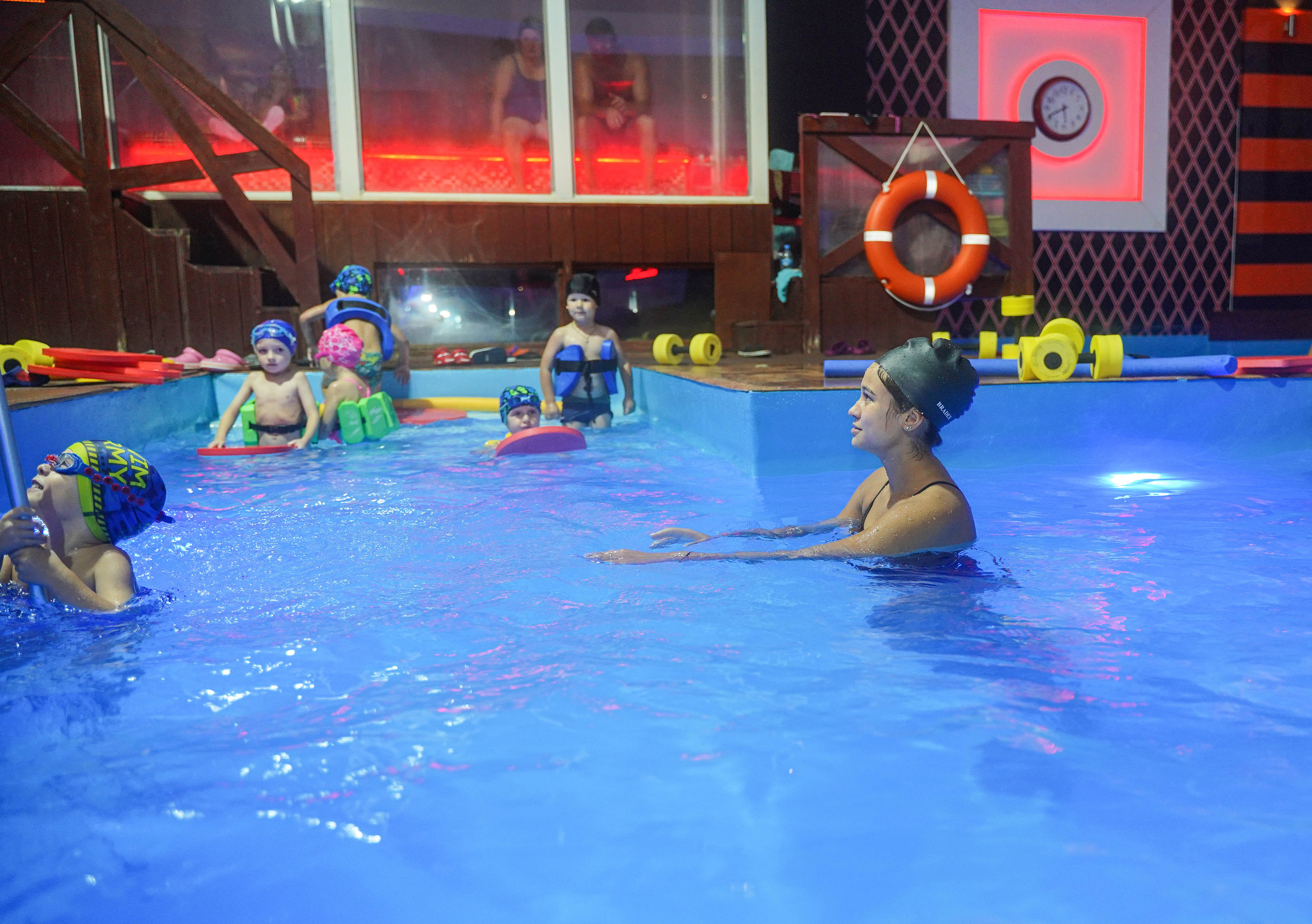 Детские зантия в бассейне. Ульяна Палама: Мир через призму фотокамеры