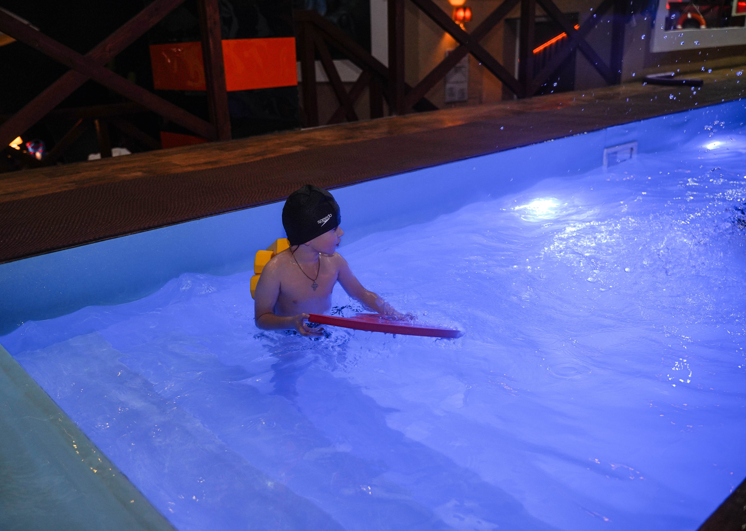 Детские зантия в бассейне. Ульяна Палама: Мир через призму фотокамеры