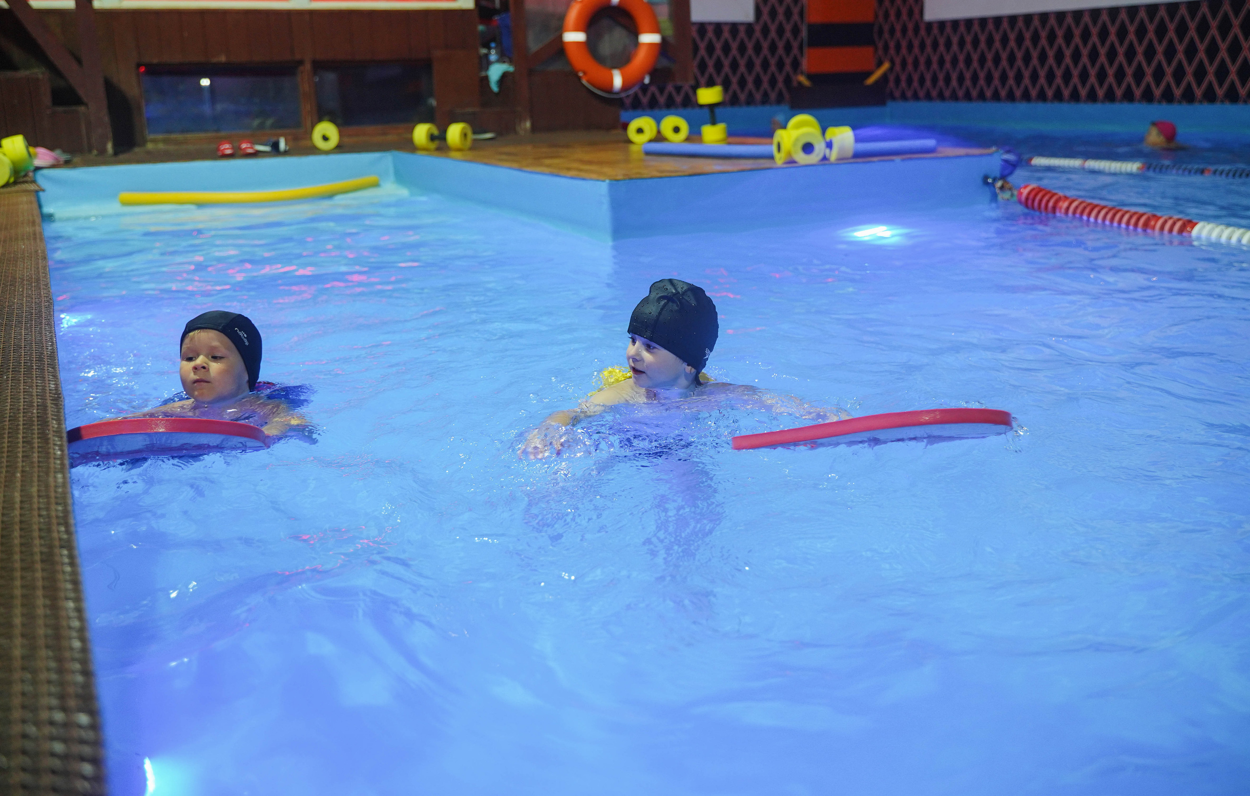 Детские зантия в бассейне. Ульяна Палама: Мир через призму фотокамеры