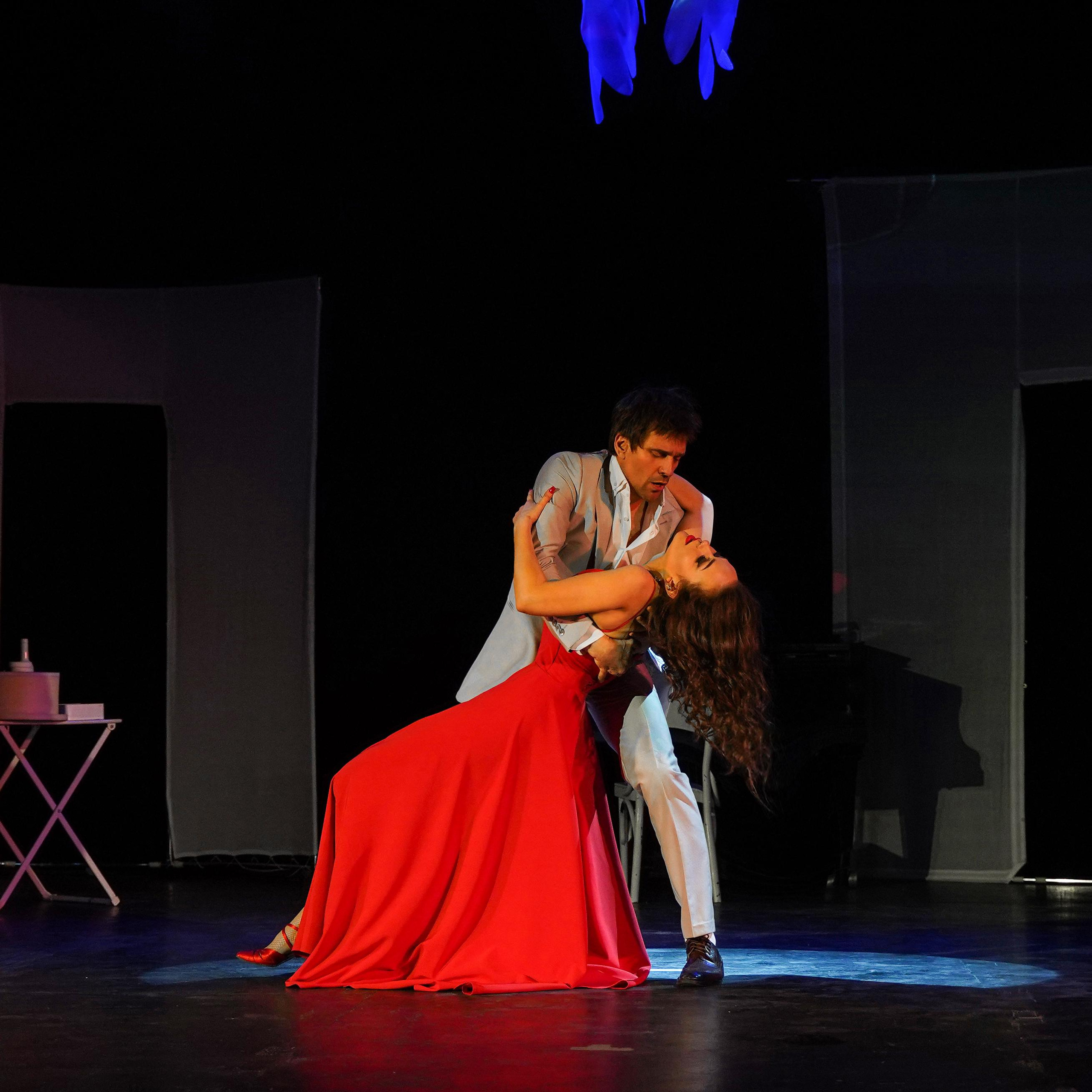 Театральная постановка Случайное танго. Ульяна Палама: Мир через призму фотокамеры