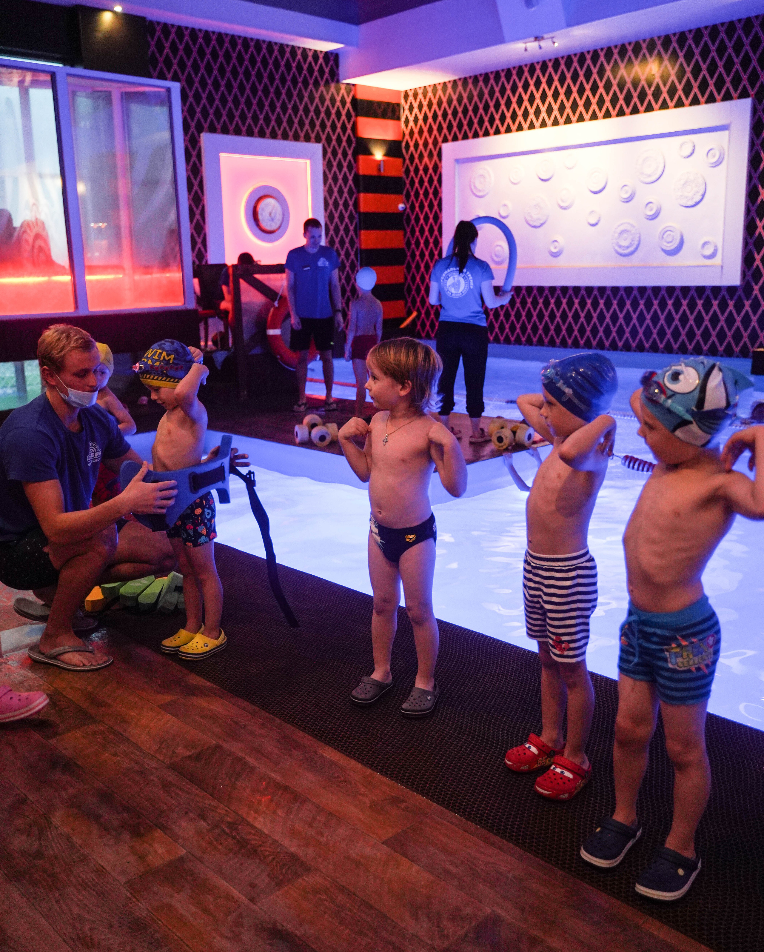 Детские зантия в бассейне. Ульяна Палама: Мир через призму фотокамеры