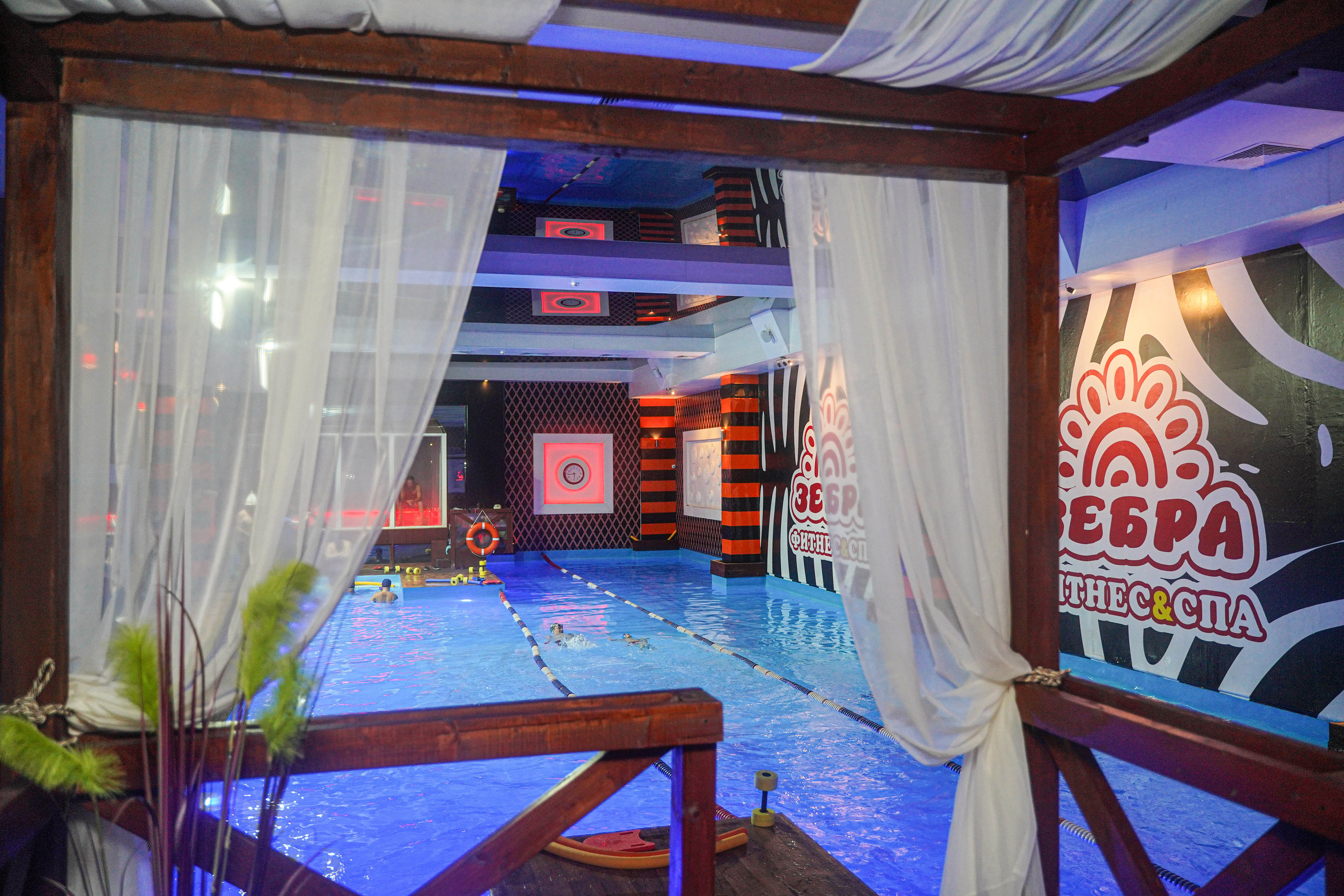 Детские зантия в бассейне. Ульяна Палама: Мир через призму фотокамеры