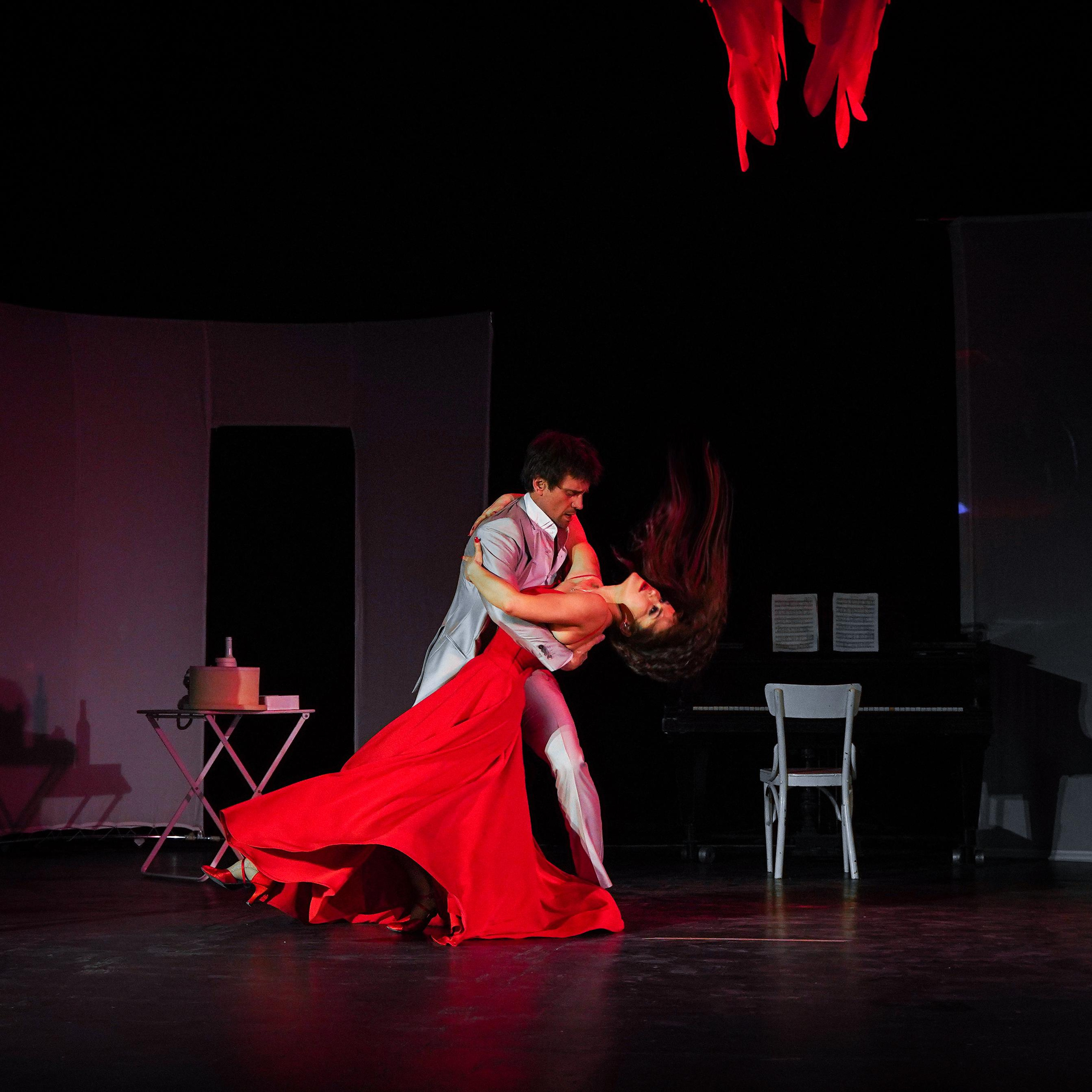 Театральная постановка Случайное танго. Ульяна Палама: Мир через призму фотокамеры