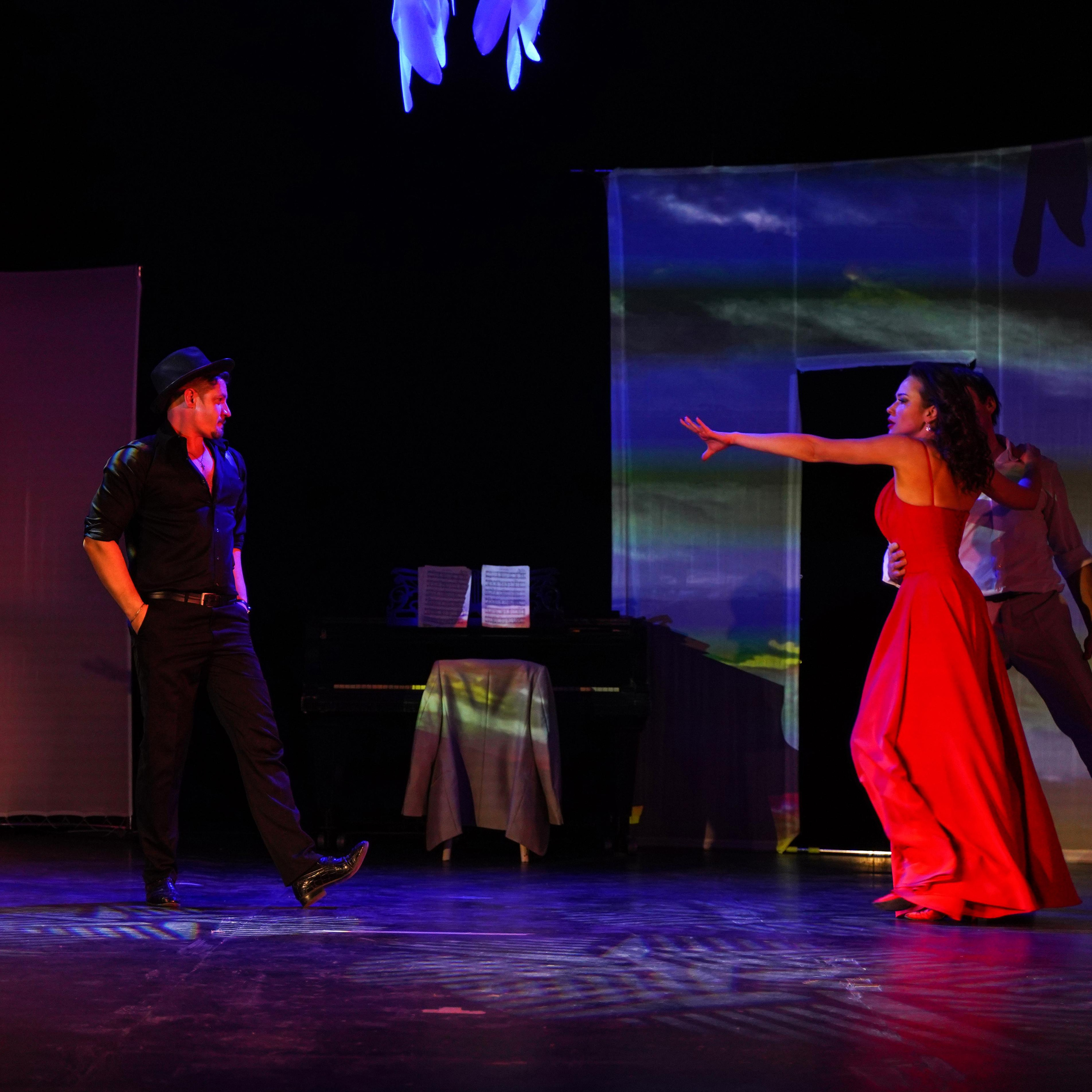 Театральная постановка Случайное танго. Ульяна Палама: Мир через призму фотокамеры