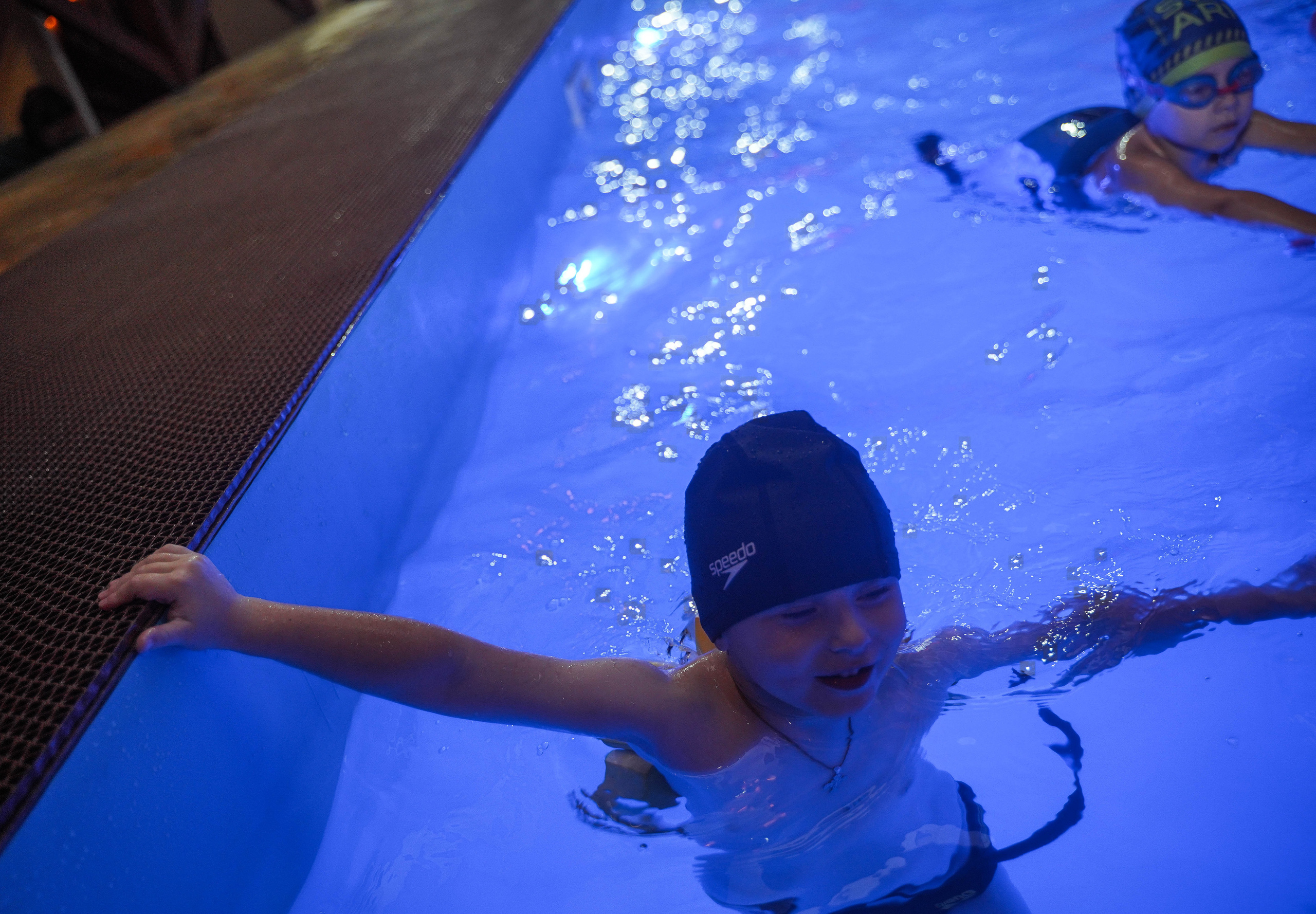 Детские зантия в бассейне. Ульяна Палама: Мир через призму фотокамеры