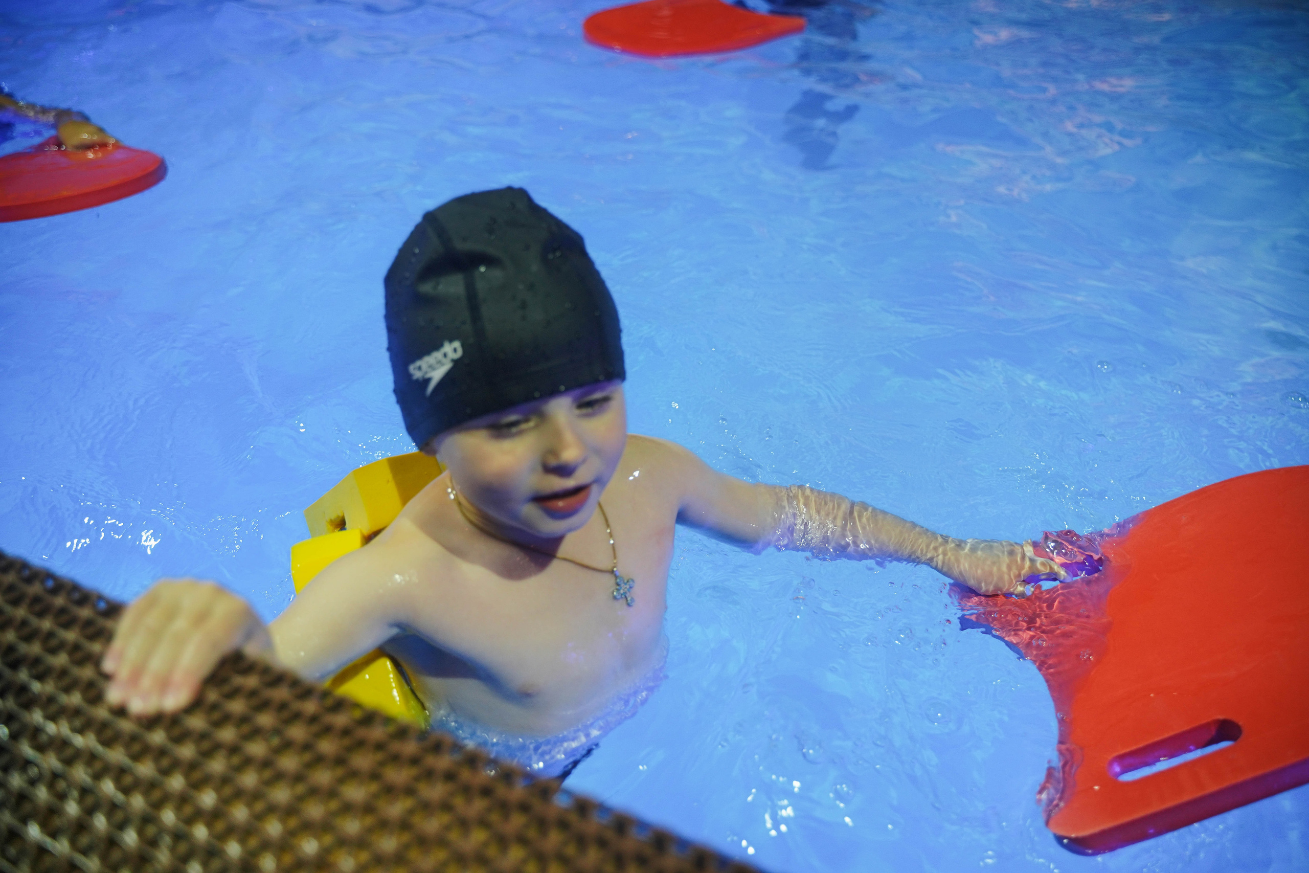 Детские зантия в бассейне. Ульяна Палама: Мир через призму фотокамеры