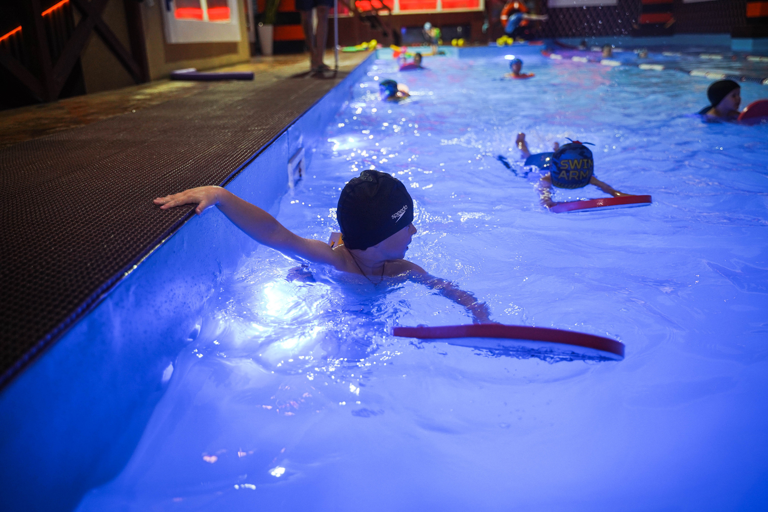 Детские зантия в бассейне. Ульяна Палама: Мир через призму фотокамеры