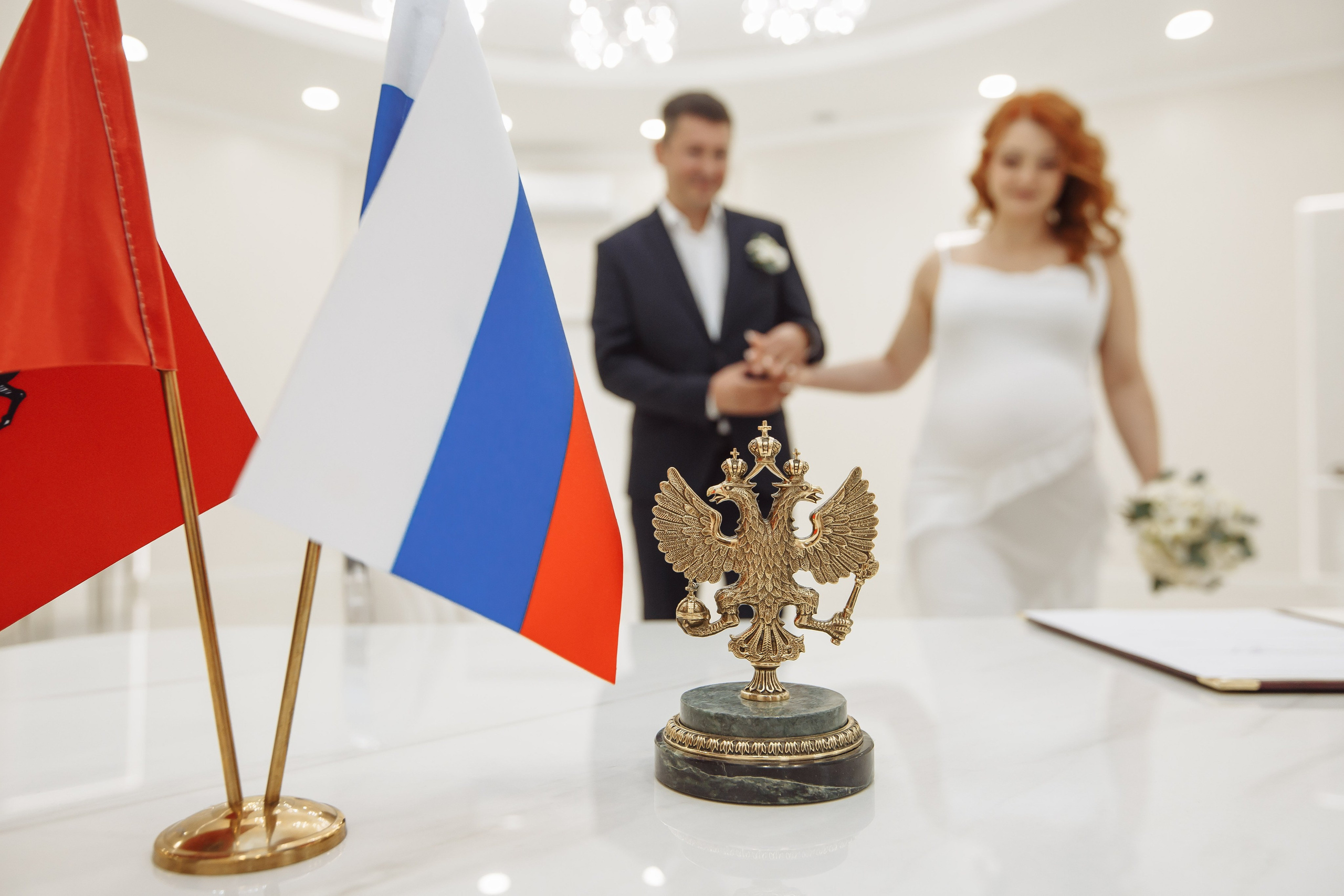 Свадебный фотограф видеограф в ЗАГС и на свадьбу целый день Москва и МО