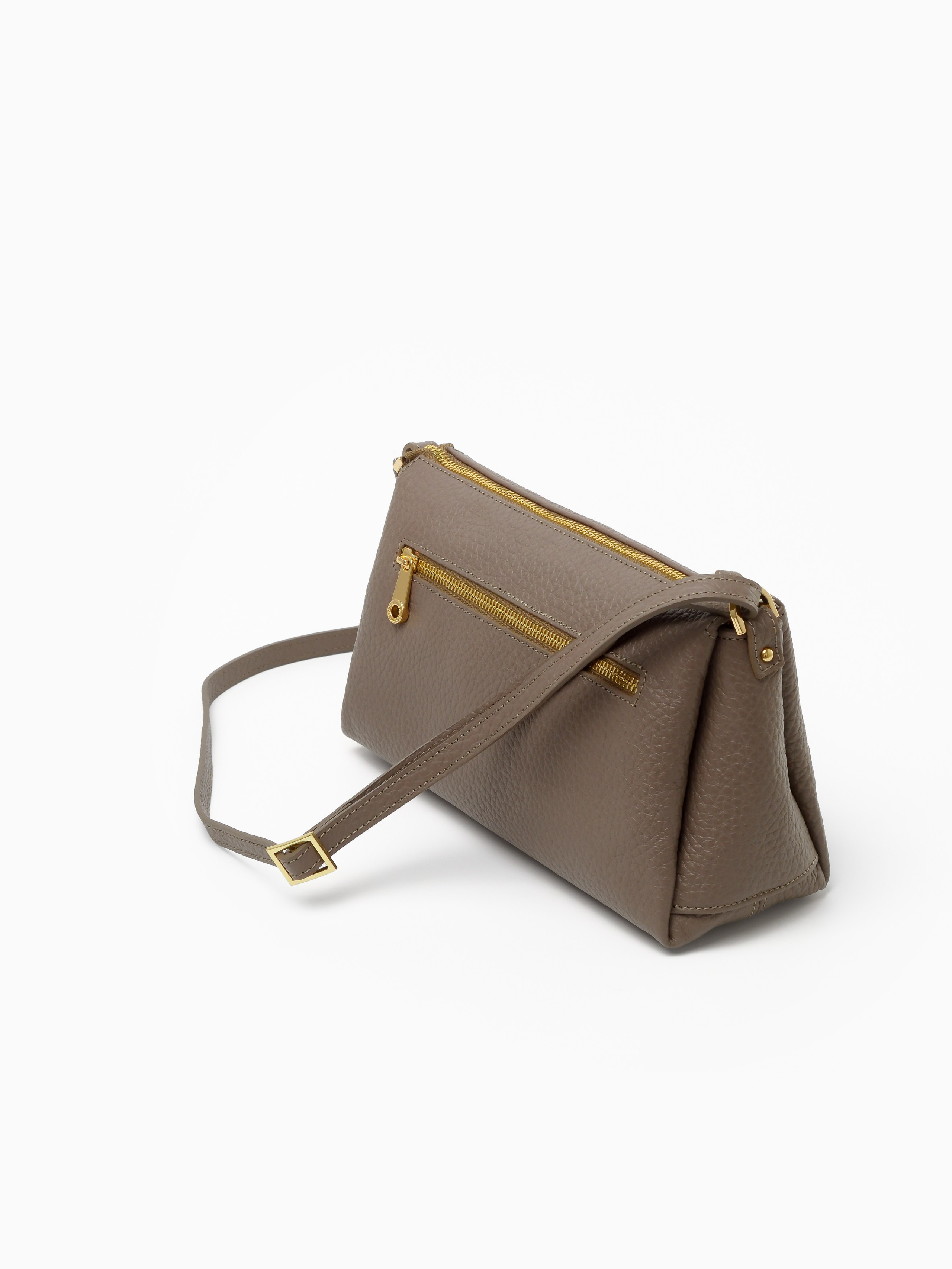 Сумки. Предметный фотограф, инфографика и видео в Санкт-Петербурге