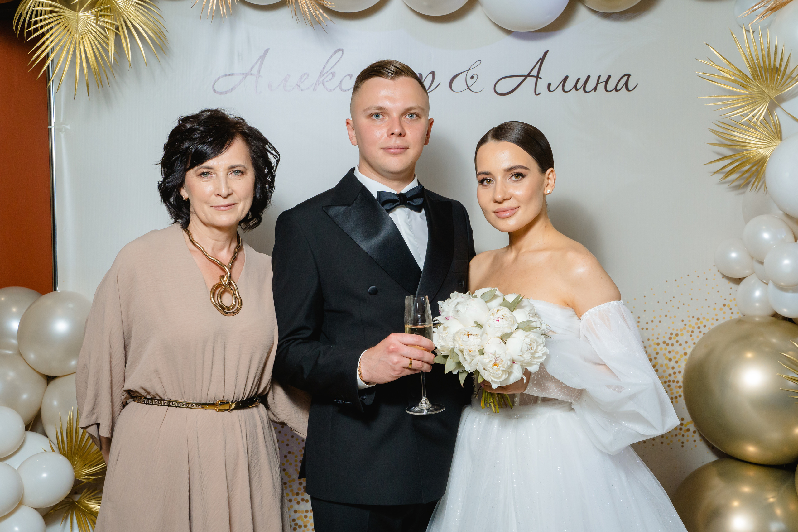 Свадьбы и банкеты. Выпускные альбомы в Екатеринбурге, от Анастасии Саловой