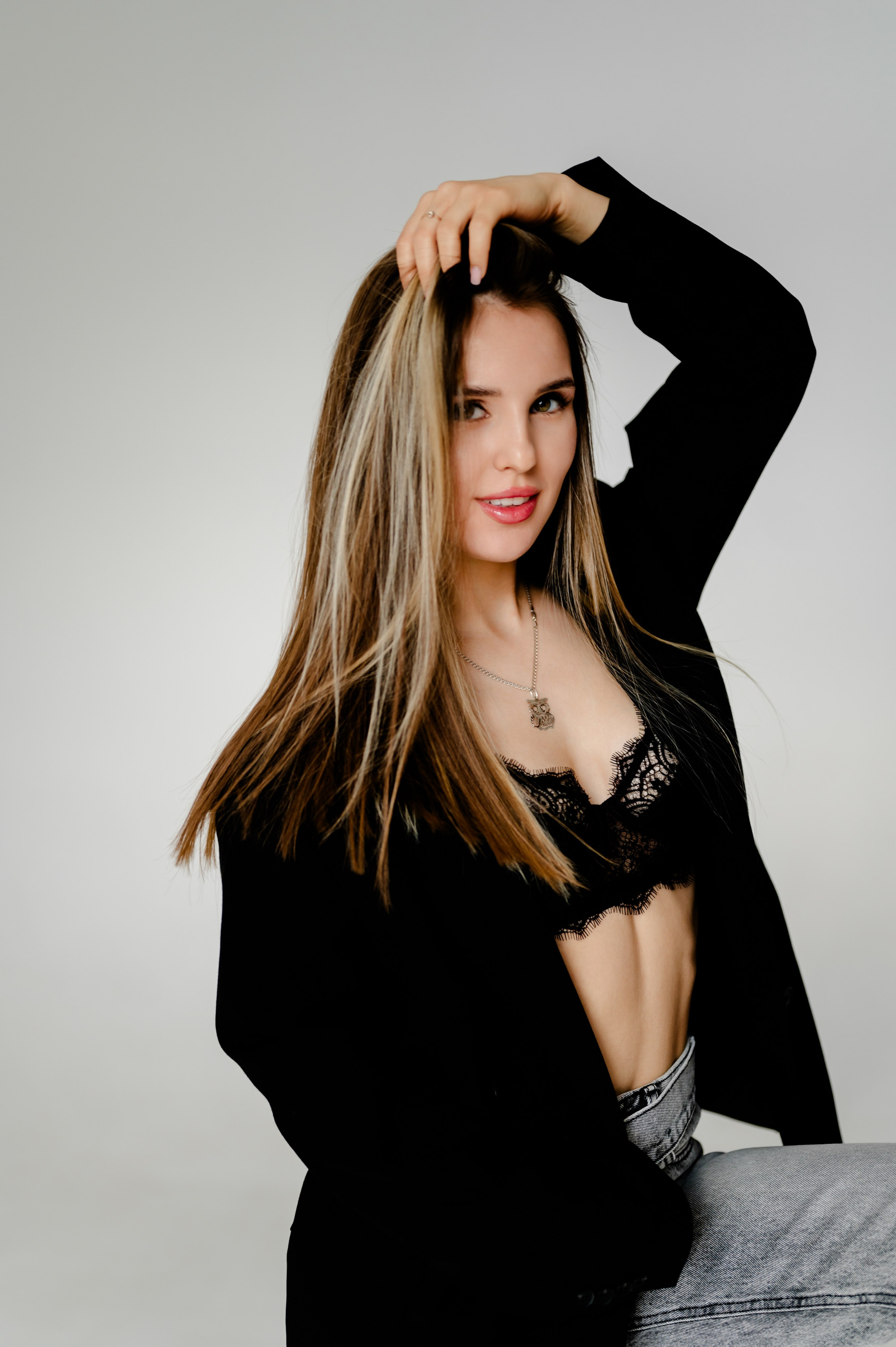 Алина, съемка на циклораме. Свадебный и семейный фотограф Евгения Кононова