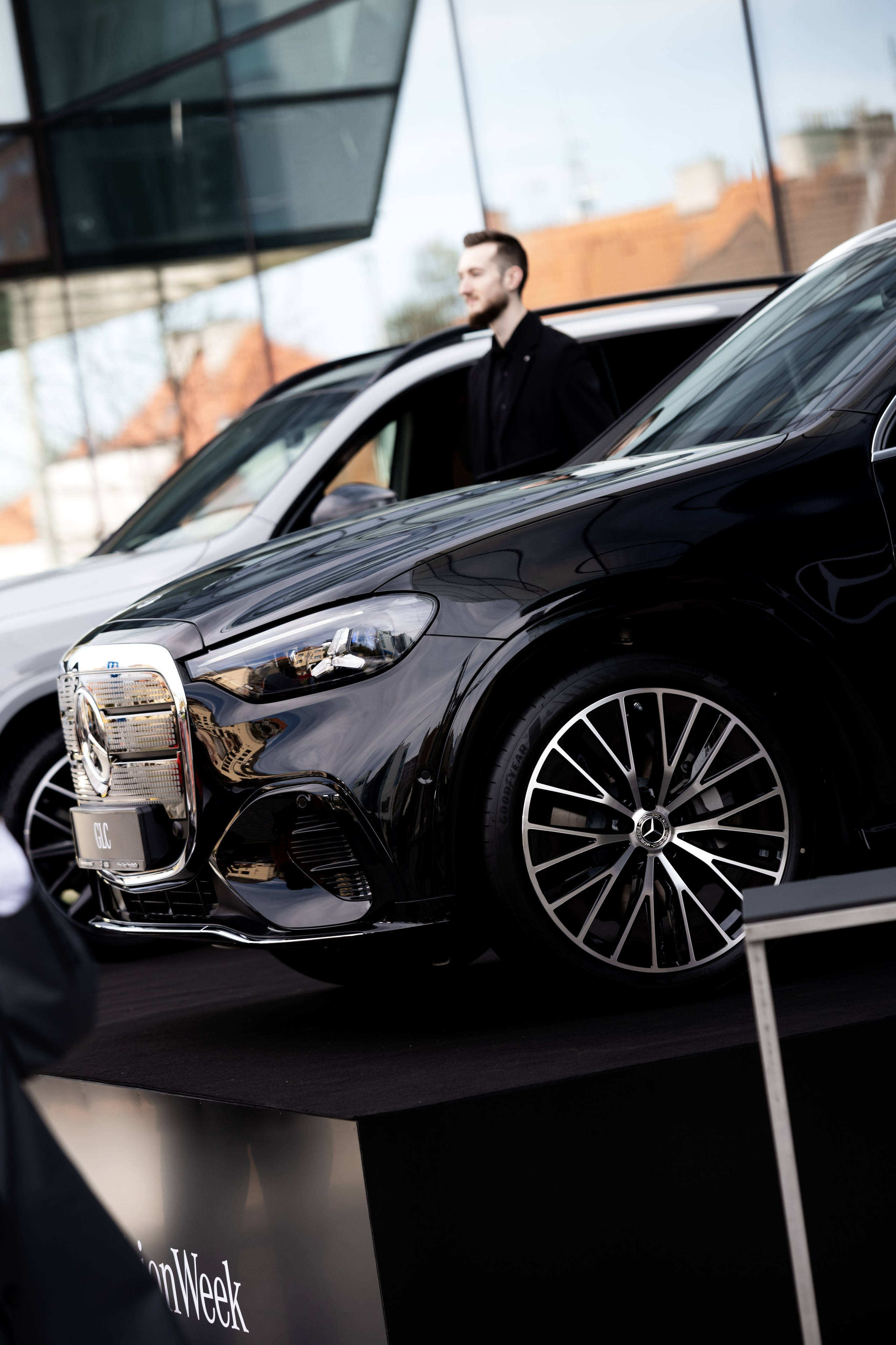 Mercedes-Benz Prague Fashion Week 2026 | Street-style. Photographer in Prague Alexander Pivovarov