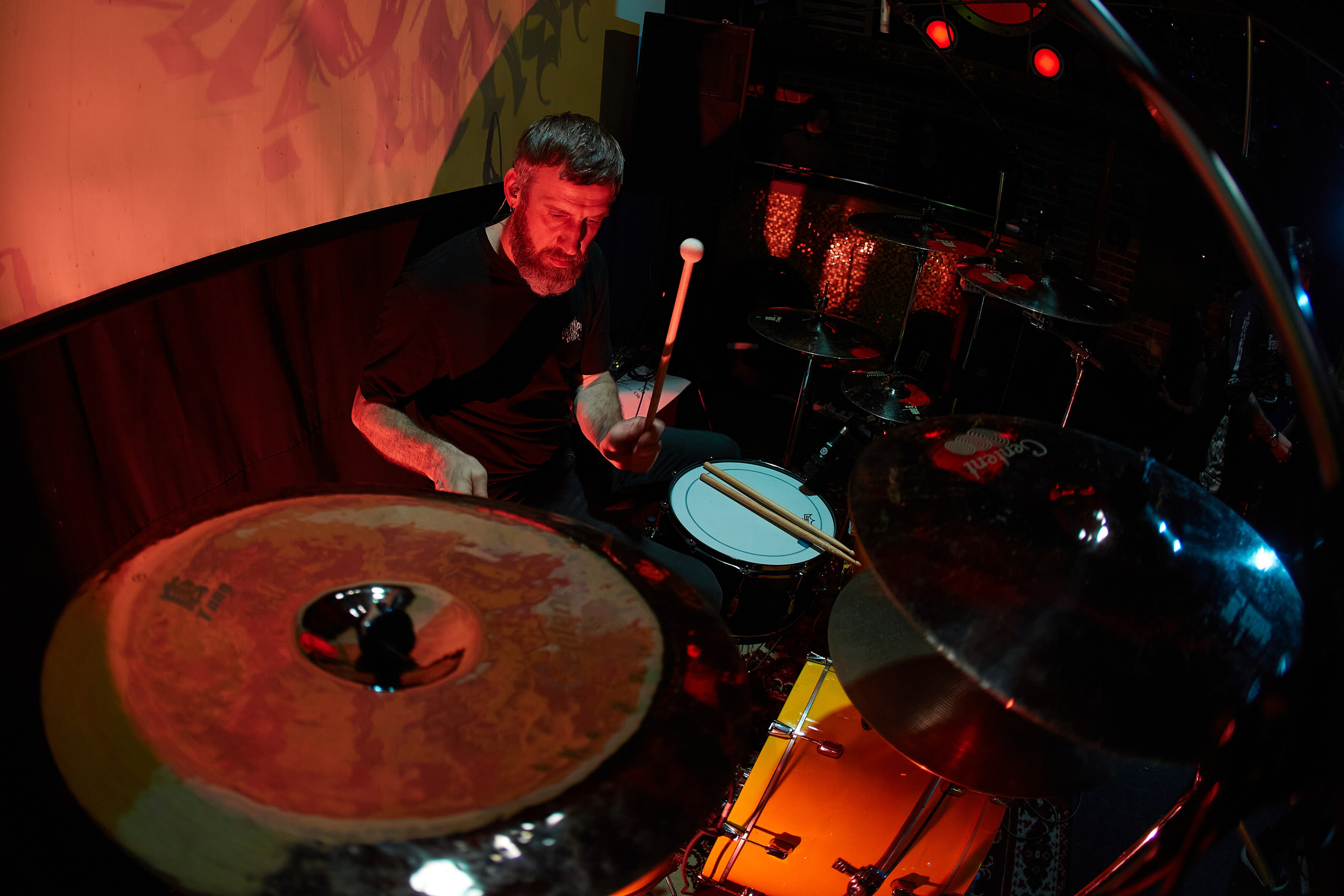 2023-11-03. Abysslooker