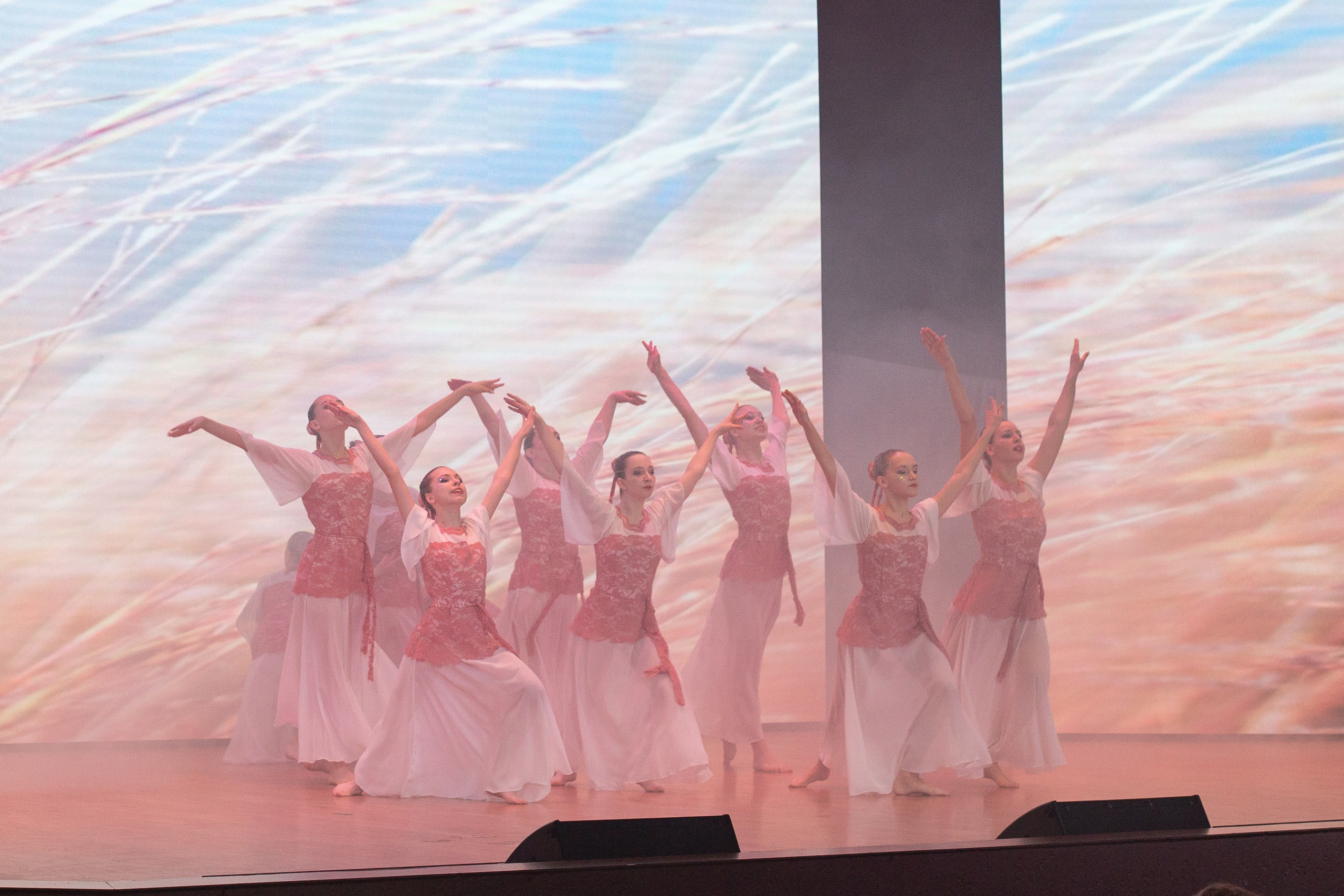 Танцевальный спектакль. Фотограф в Новосибирске Краснова Евгения