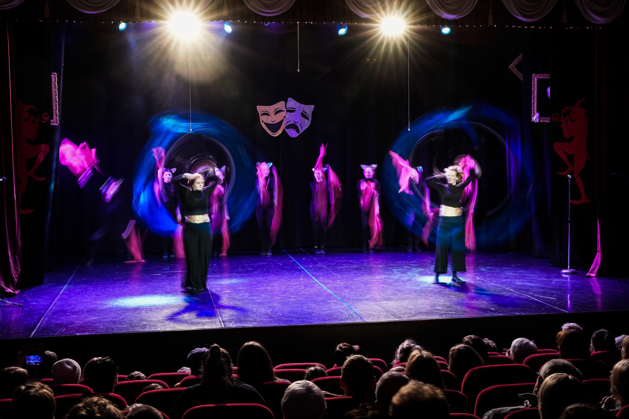 Концерт студии «Маска» Театра Ростова Великого. Репортажный фотограф Сергей Сажин г. Ярославль