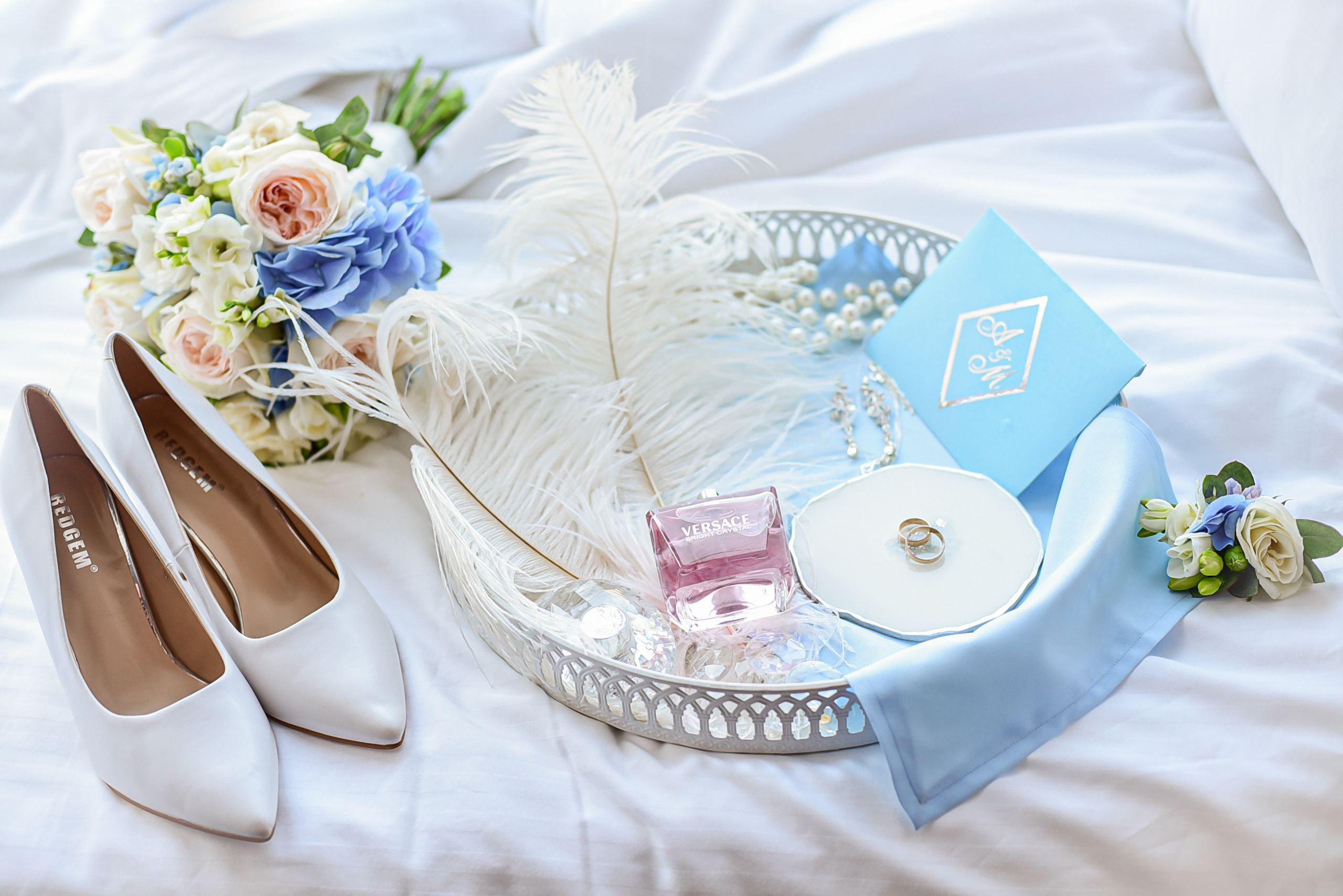 Съемка в студии, гостинице. Семейный и свадебный фотограф в Донецке Донская Анастасия