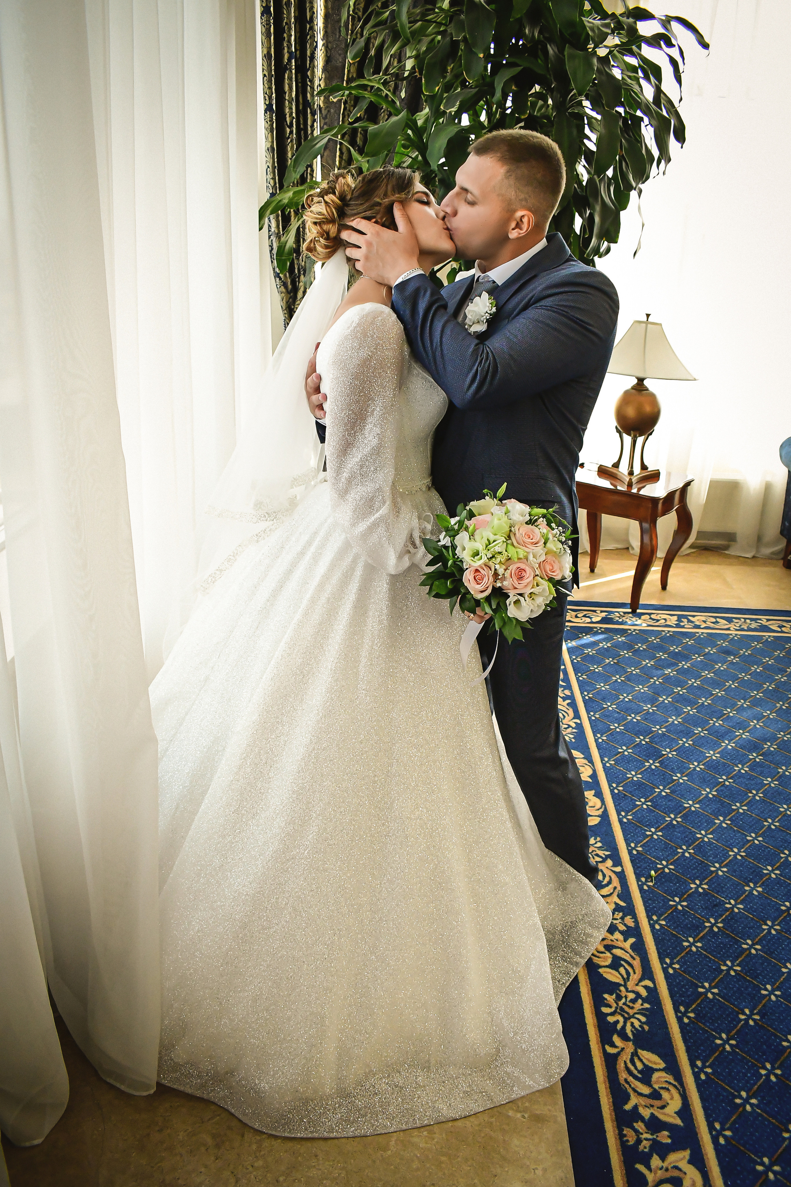 Съемка в студии, гостинице. Семейный и свадебный фотограф в Донецке Донская Анастасия