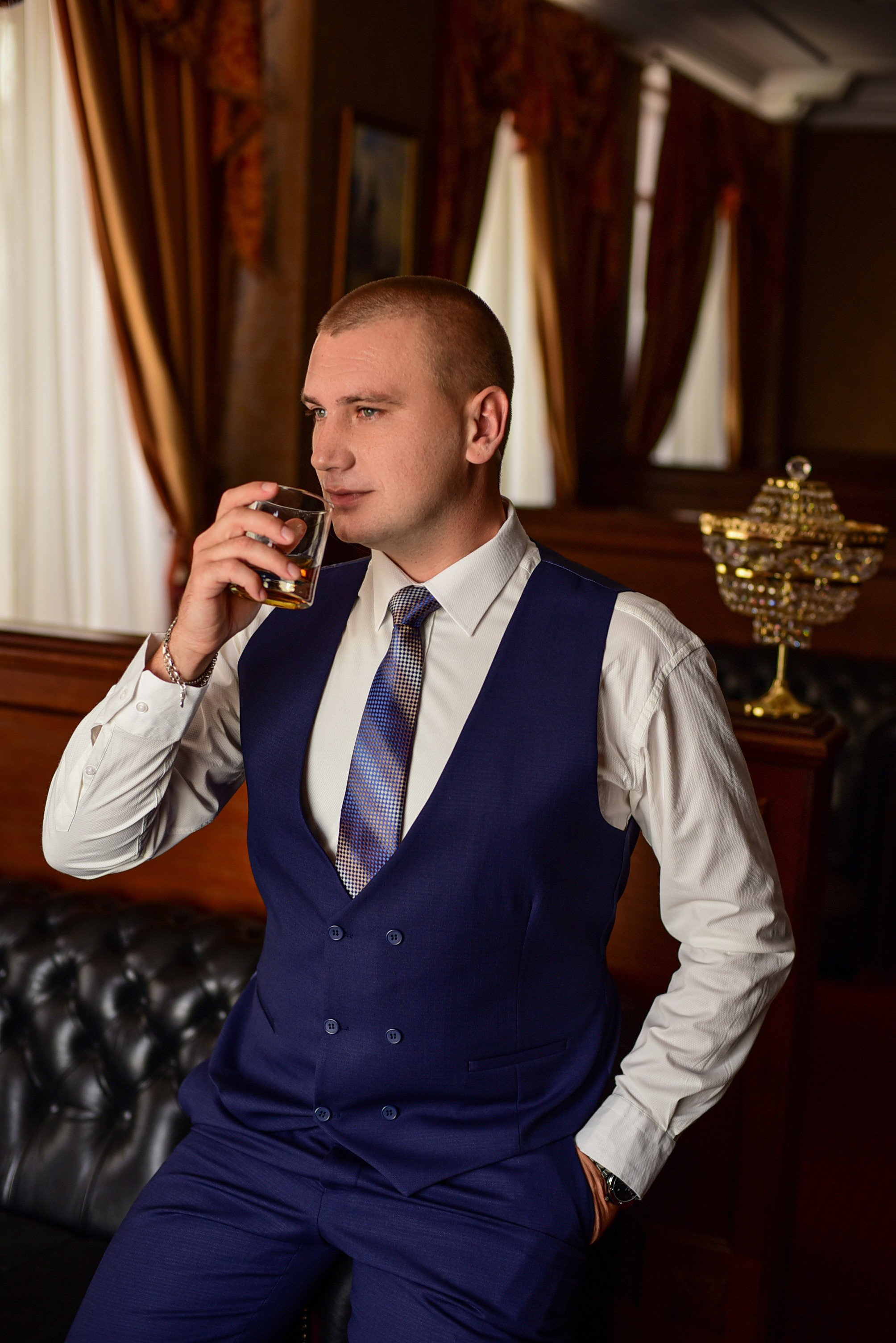 Съемка в студии, гостинице. Семейный и свадебный фотограф в Донецке Донская Анастасия