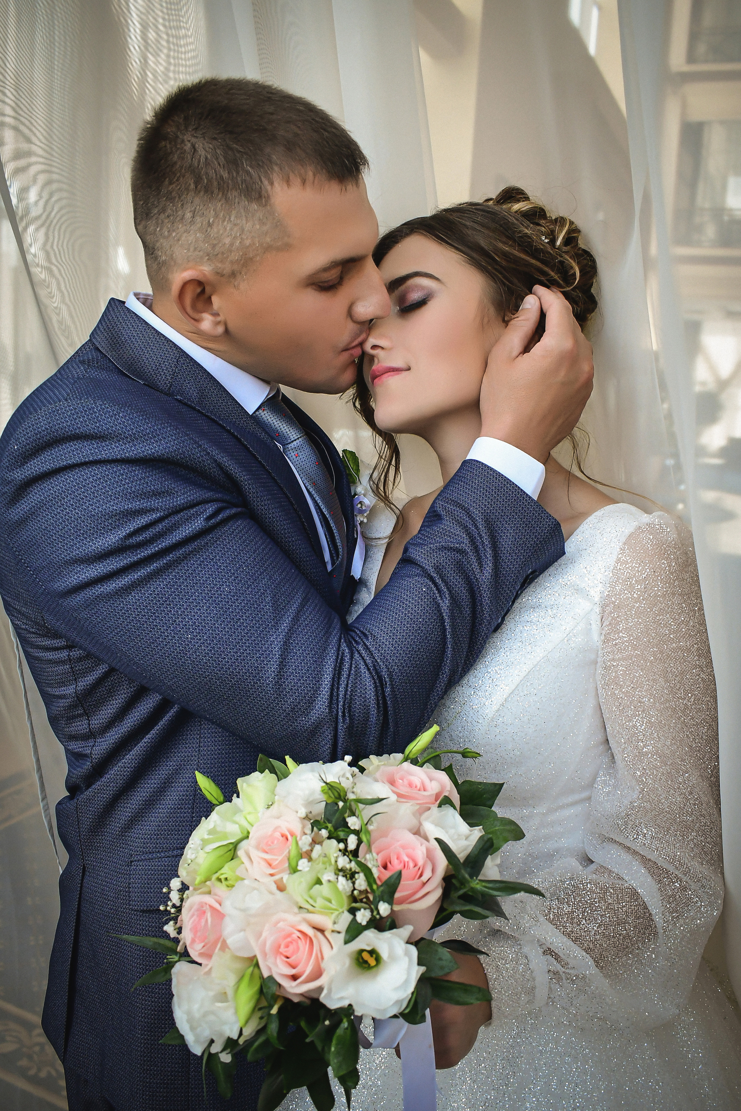 Съемка в студии, гостинице. Семейный и свадебный фотограф в Донецке Донская Анастасия