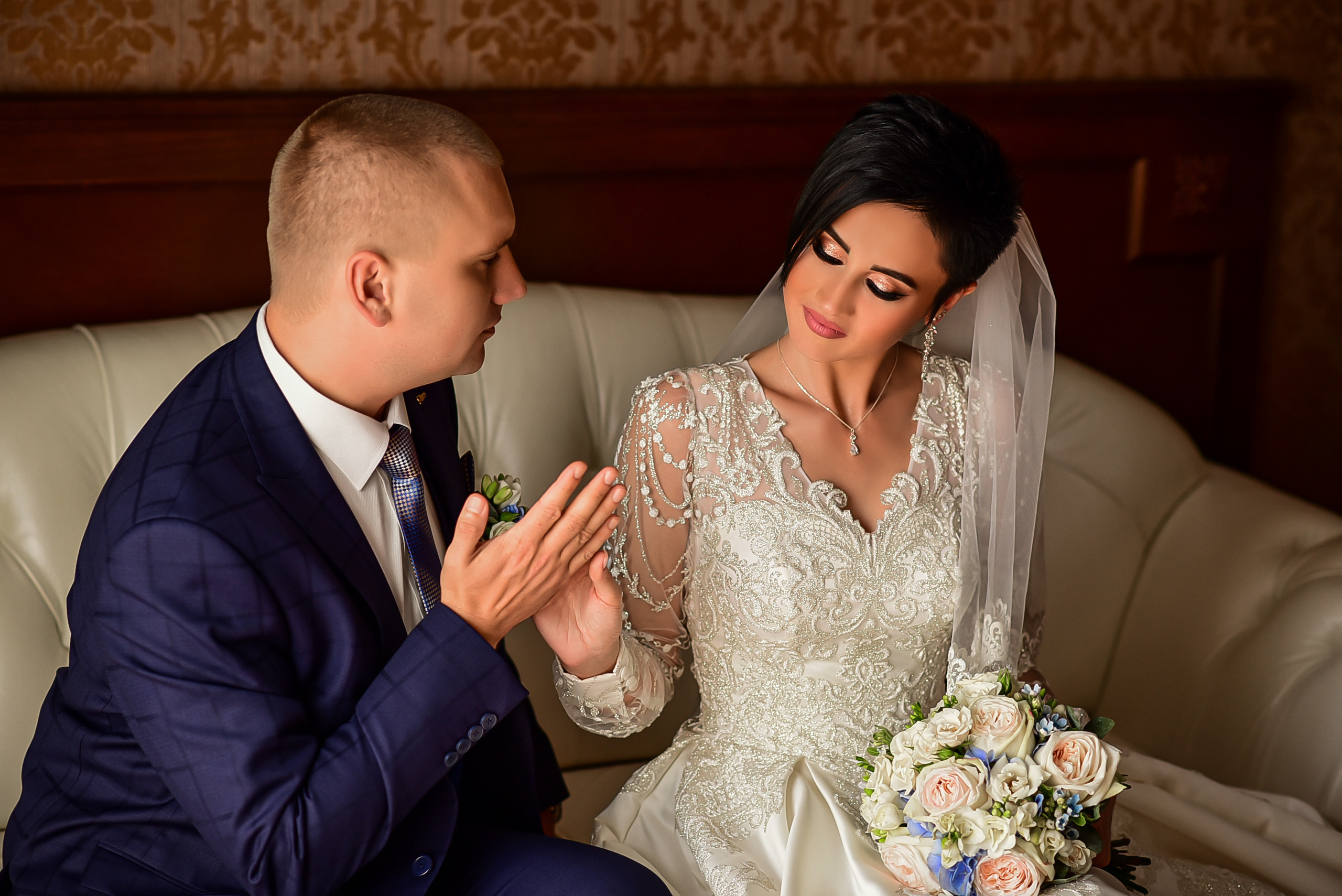 Съемка в студии, гостинице. Семейный и свадебный фотограф в Донецке Донская Анастасия