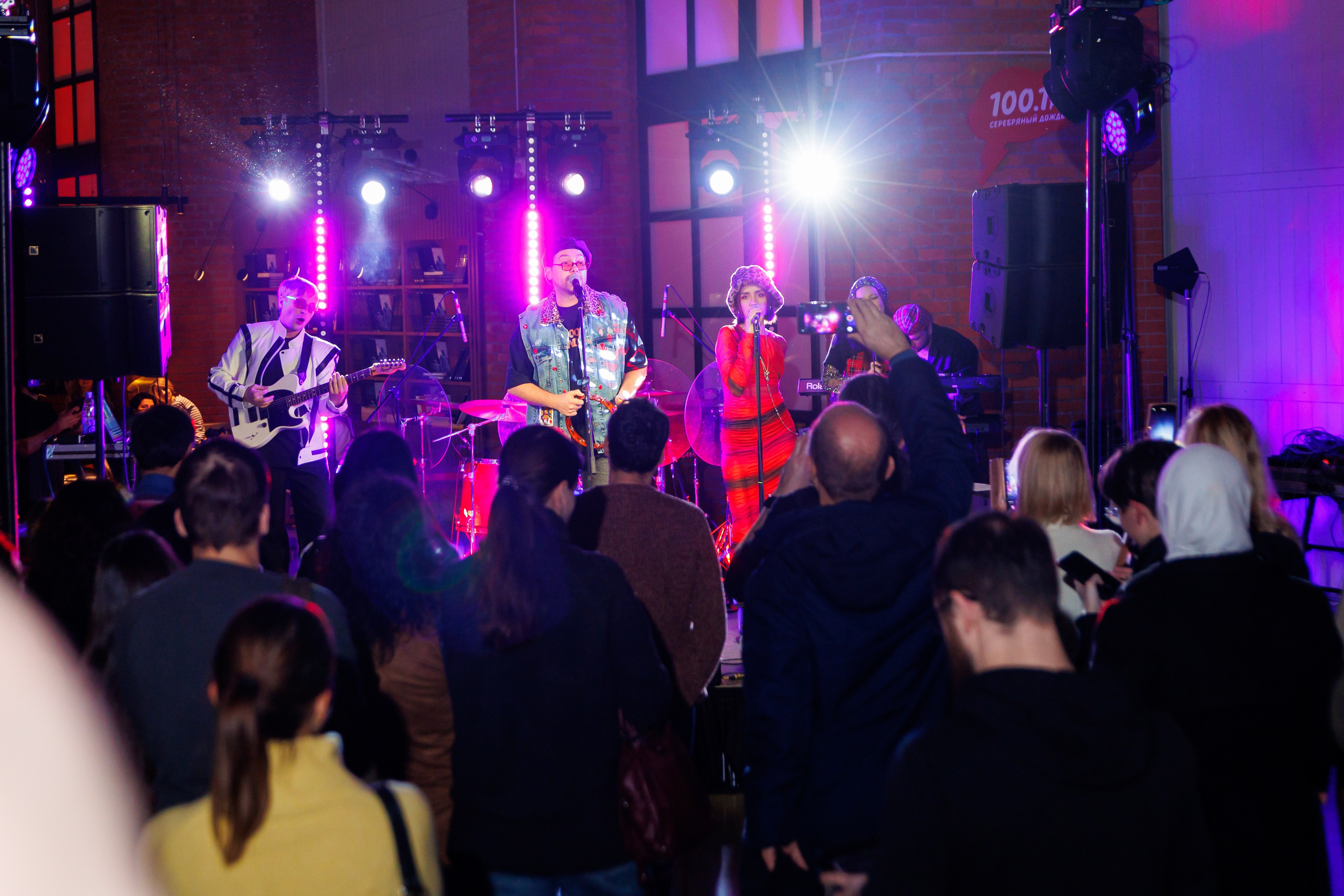 Мероприятия посвященные открытию выставки Иосиф Бродский — Место не хуже любого. Фотограф Иван Недорез