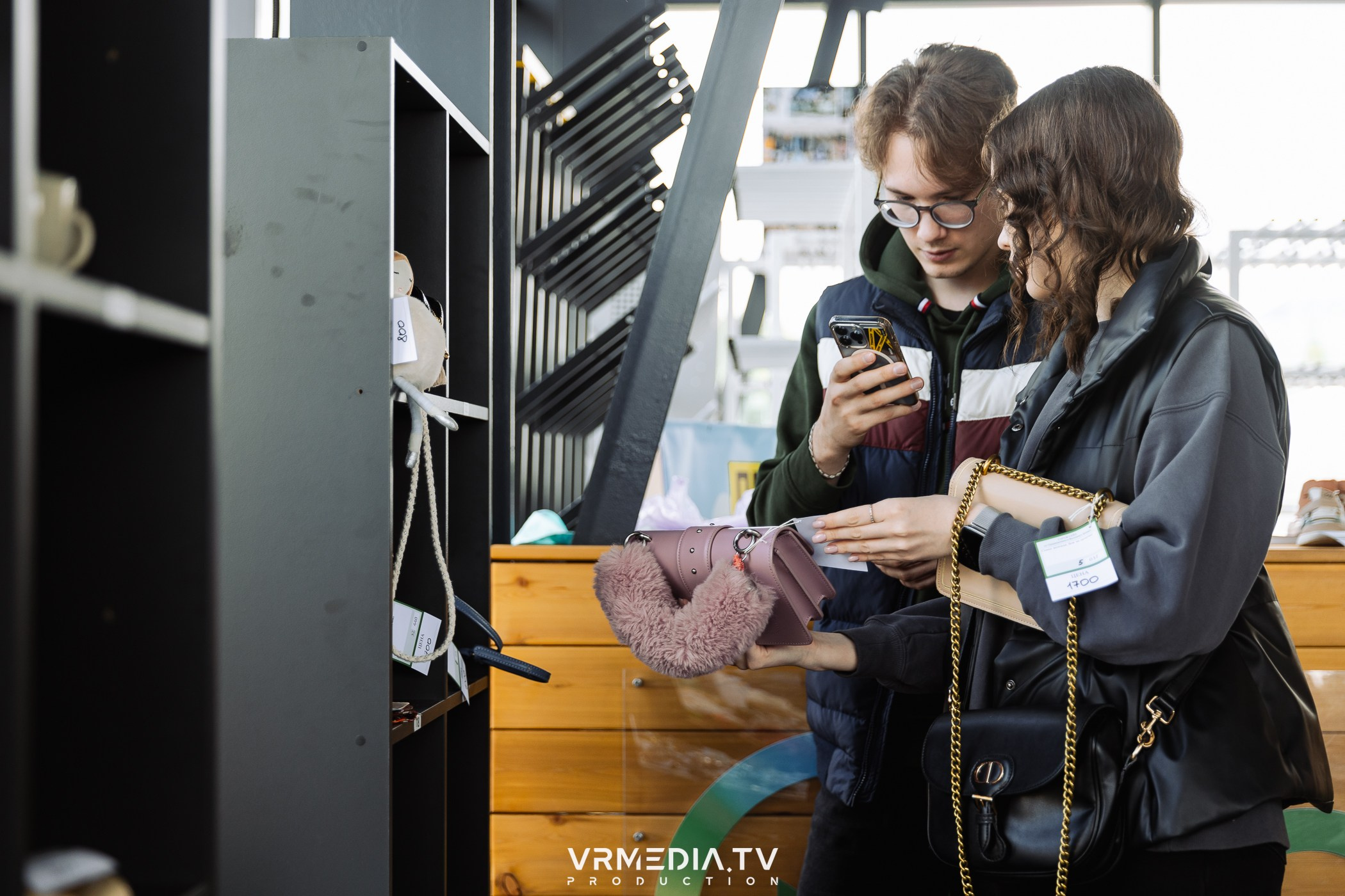 Традиционный летний базар и гараж-сейл