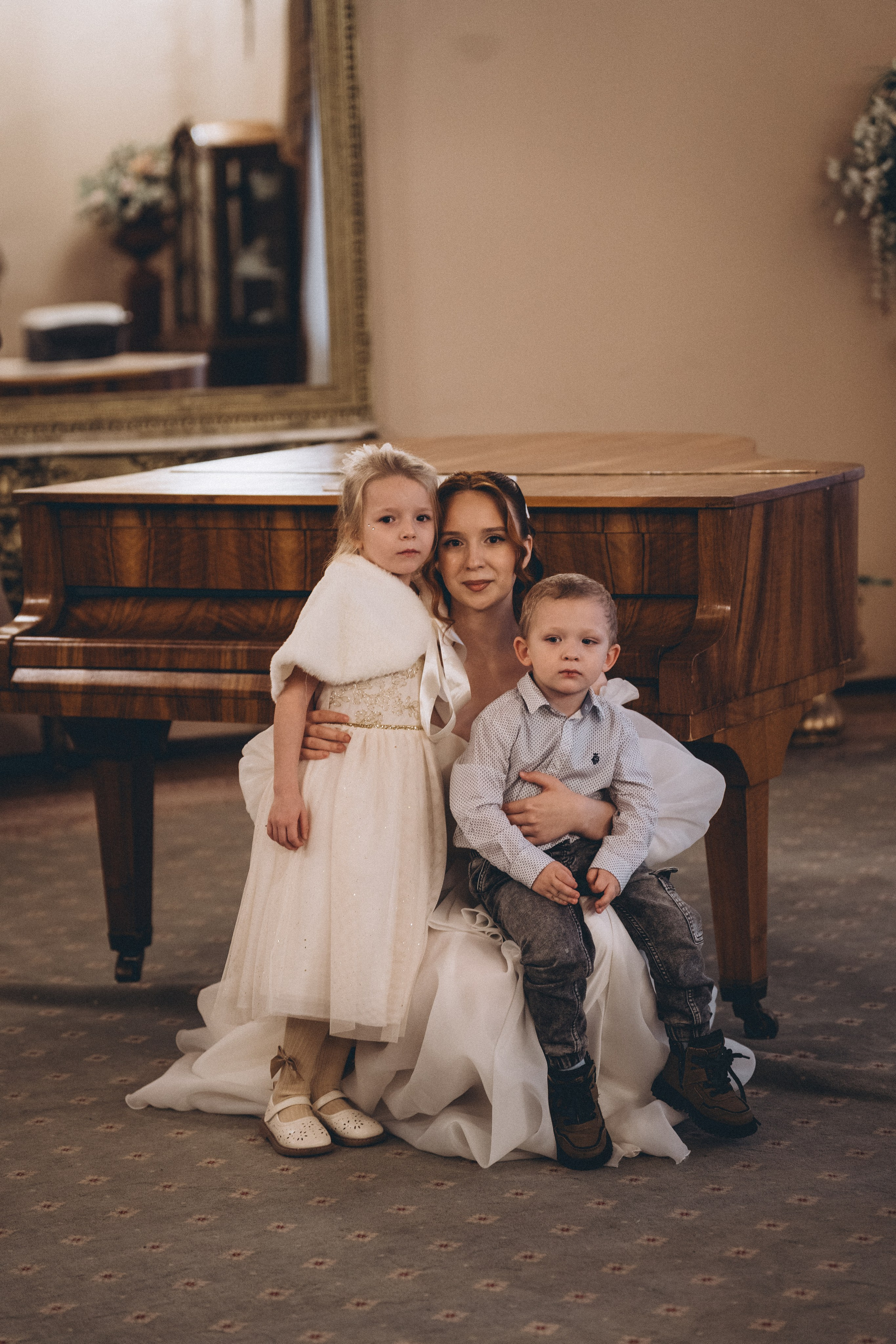 СВАДЕБНАЯ СЬЕМКА ВО ВТОРОМ ДВОРЦЕ С ГОСТЯМИ И ПРОГУЛКА В ТАВРИЧЕСКОМ САДУ. Профессиональный фотограф, Санкт-Петербург — Виктория Богомолова