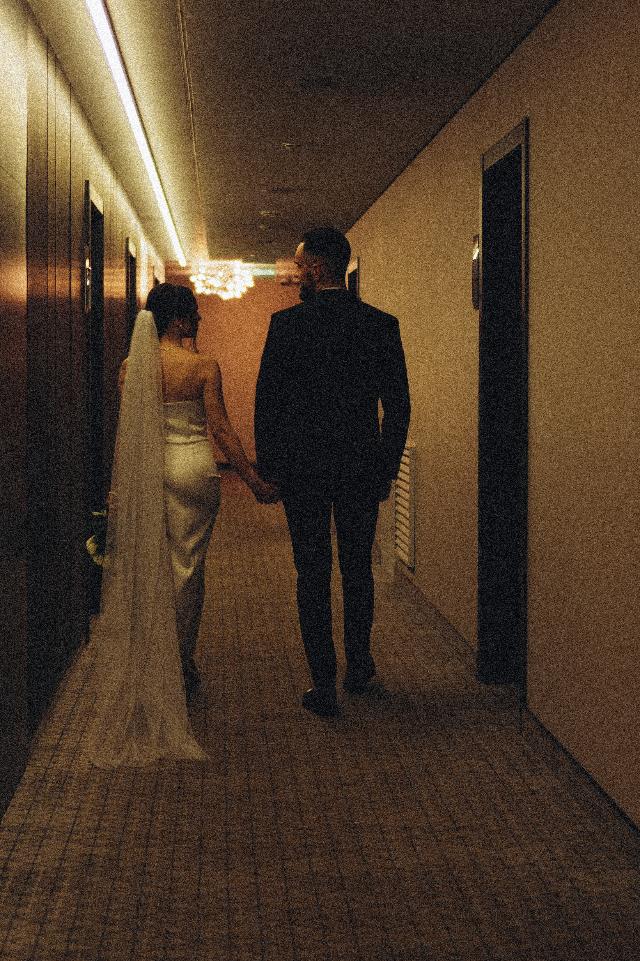 СВАДЕБНАЯ СЬЕМКА СБОРОВ ЖЕНИХА И НЕВЕСТЫ В ОТЕЛЕ И ТАКЖЕ ФОТОСЕССИИЯ В ОТЕЛЕЕ МЕГАПОЛИС БРЯНСК. Профессиональный фотограф, Санкт-Петербург — Виктория Богомолова