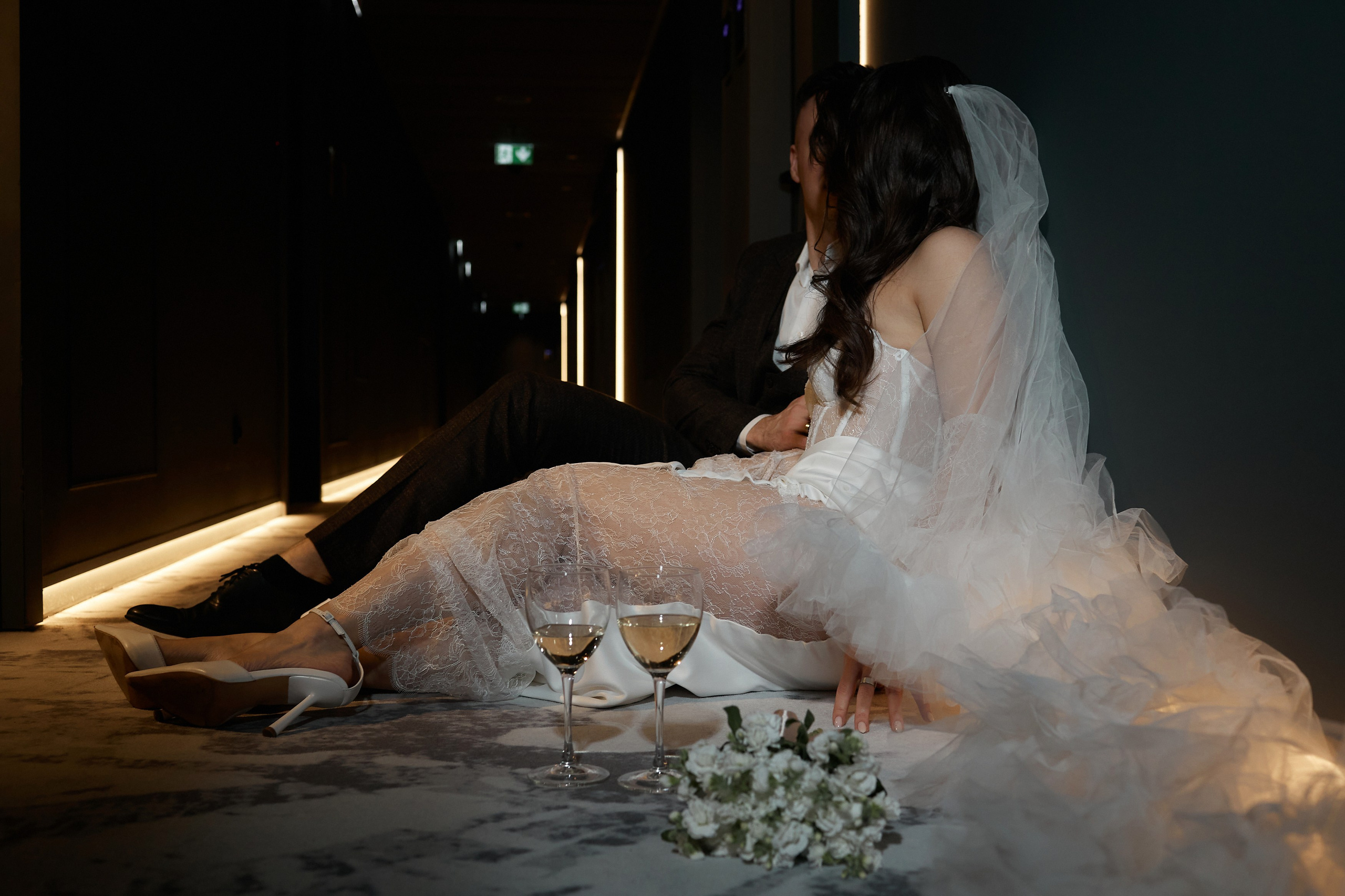 Кристина и Олег в отеле. Свадебный фотограф Москва Калуга