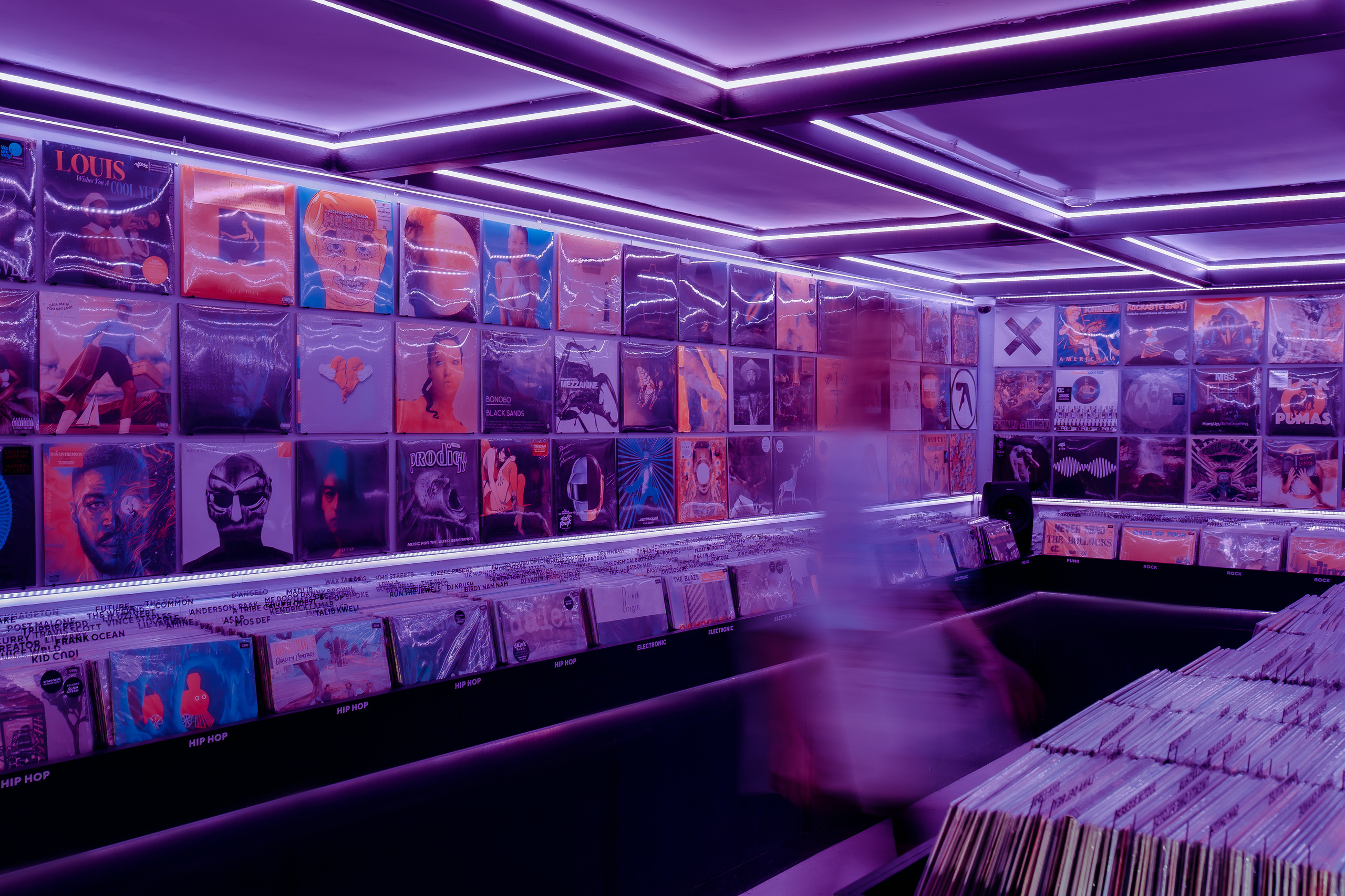 Stoprobot Vinyl II. @tomrus: Рустам Шагиморданов — фотограф