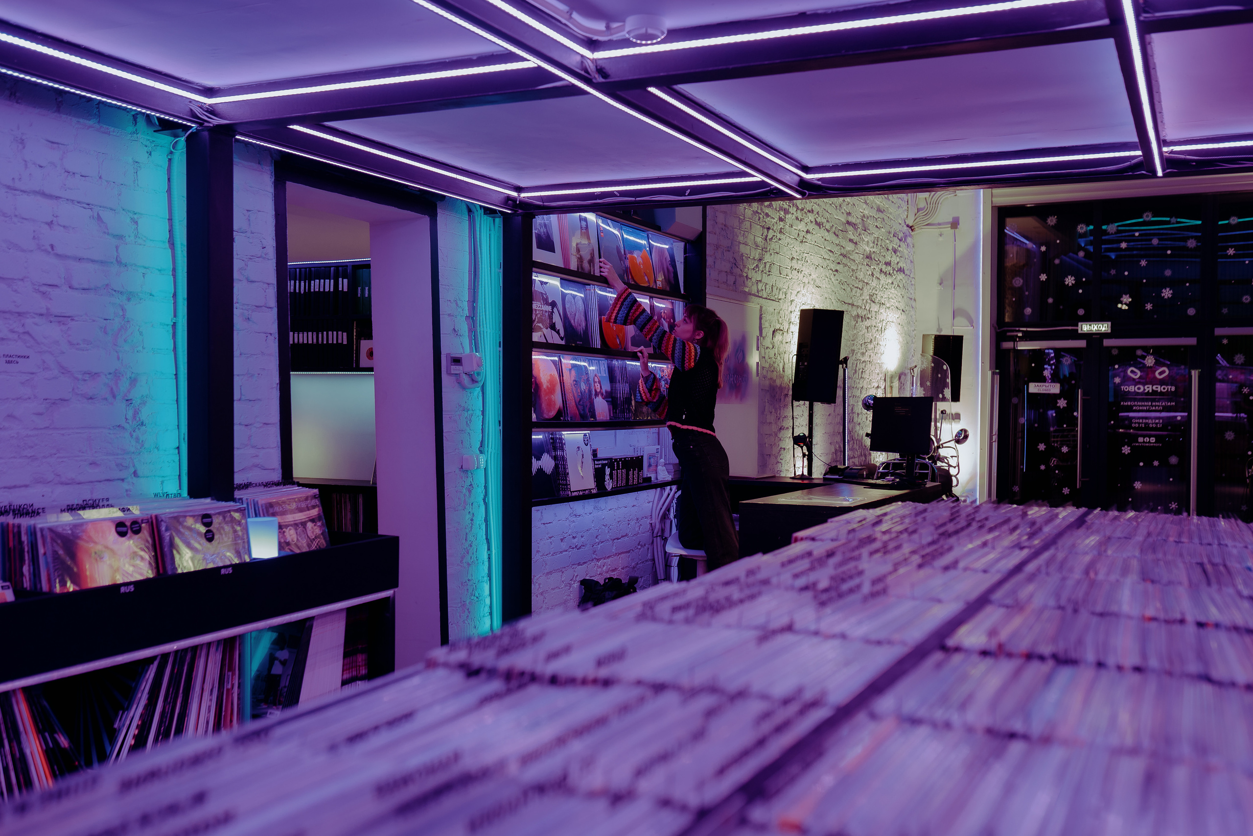 Stoprobot Vinyl II. @tomrus: Рустам Шагиморданов — фотограф