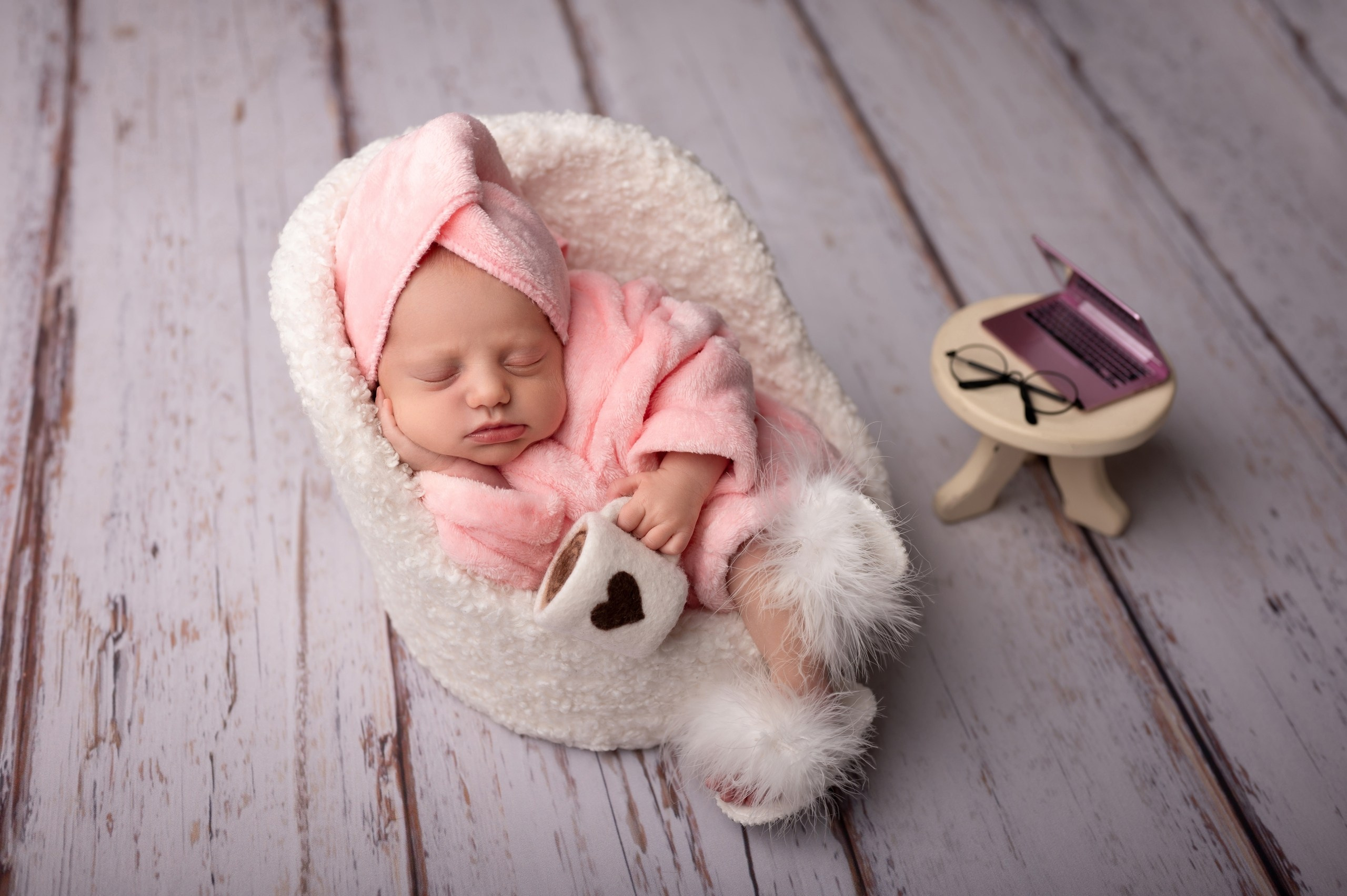 Фотосессия новорожденных