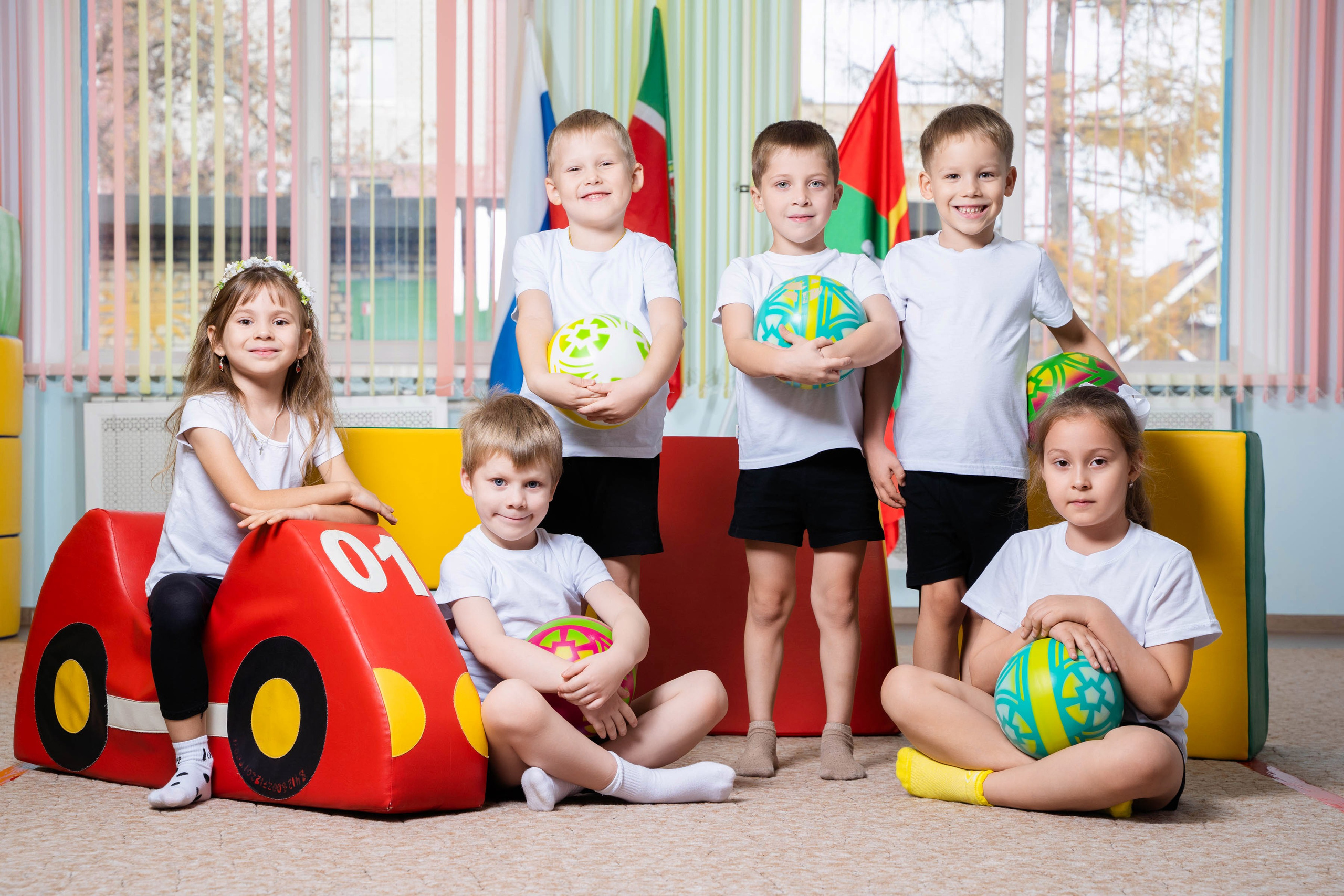 Фотографии выпускников детского сада. Выпускные альбомы Нижнекамск Набережные Челны Фотостудия Небо