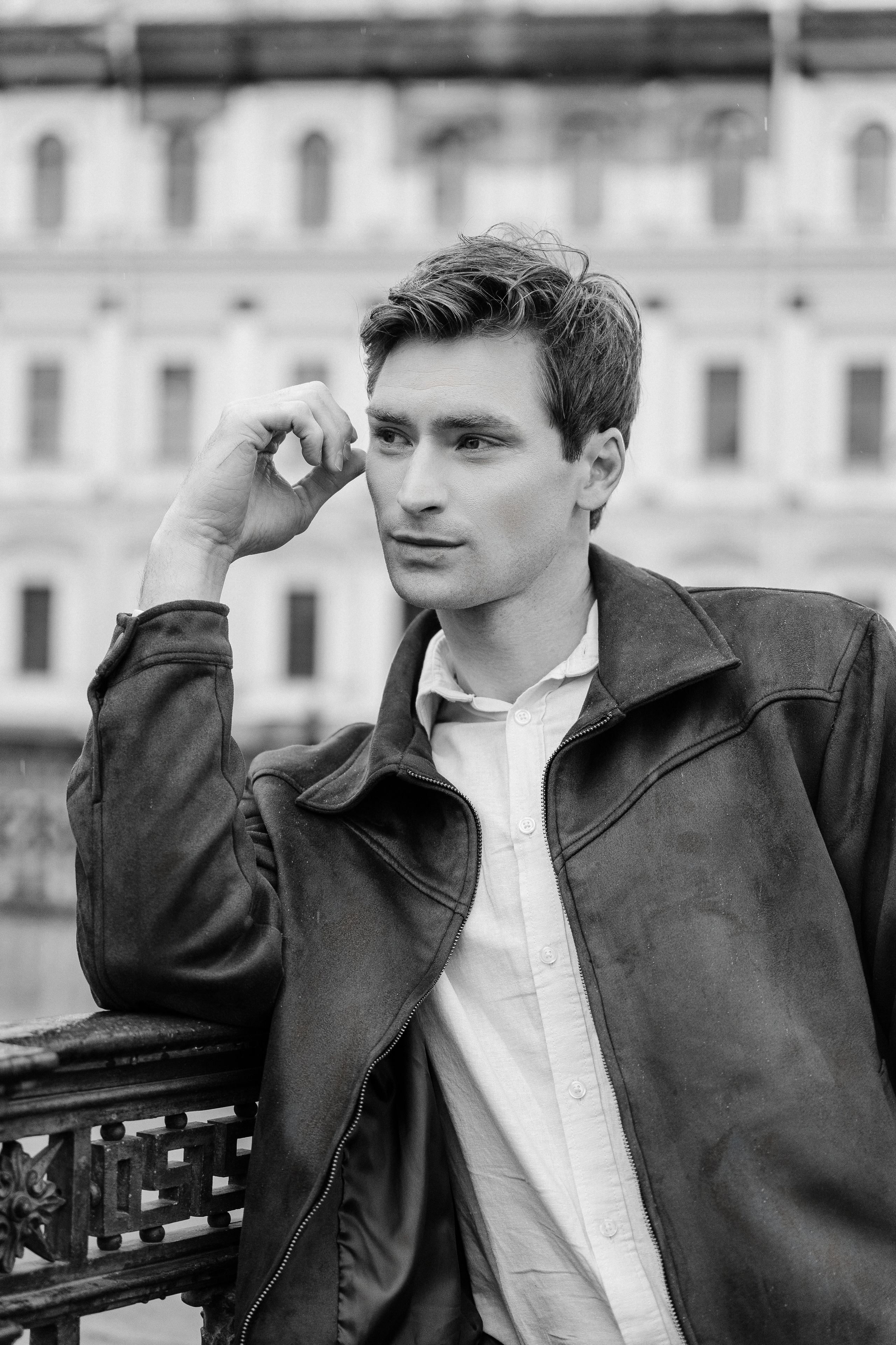 Двое под одним зонтом