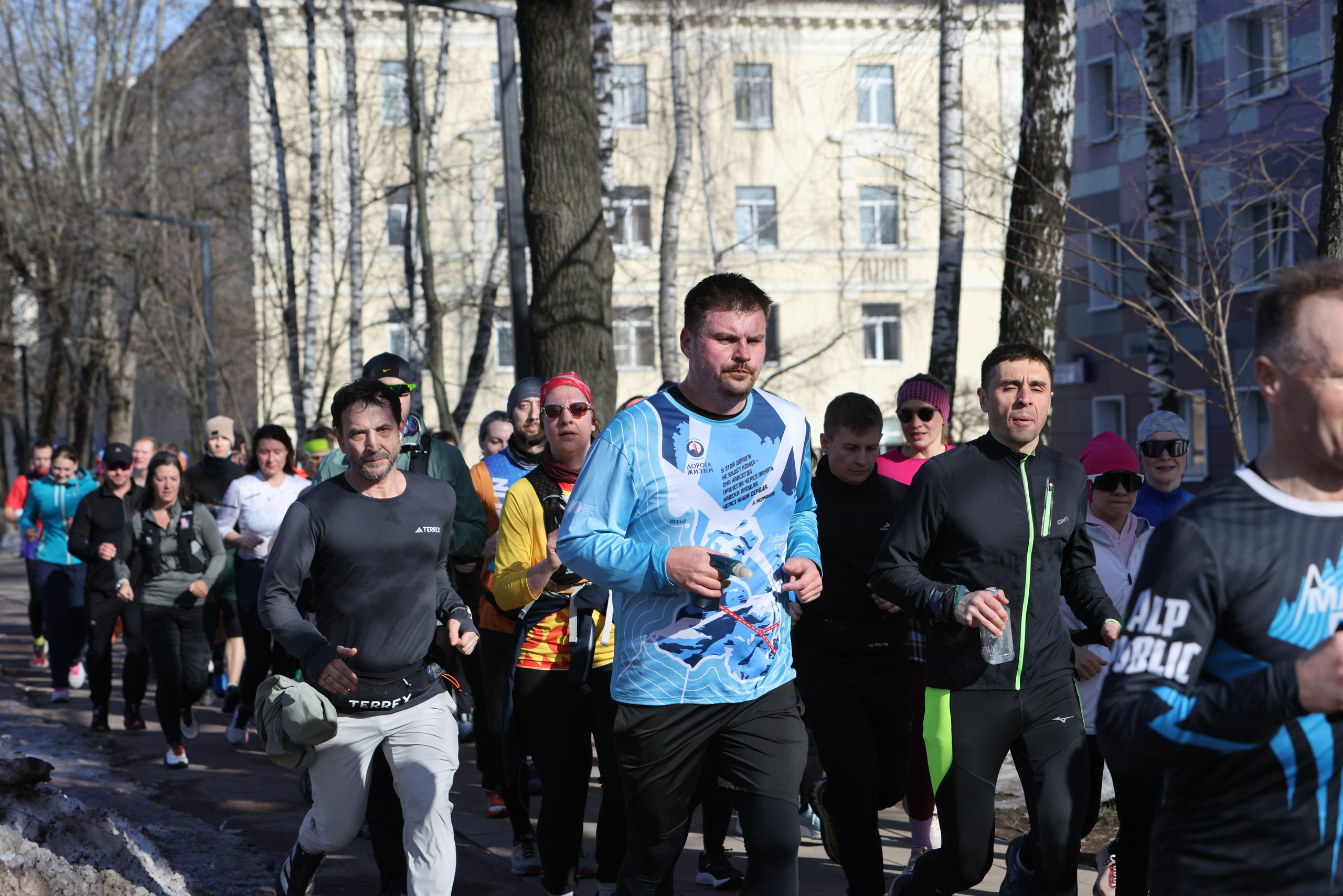 Марафон у дома, Долгопрудный, 15.03.26. Фотограф Сергей Ловкий