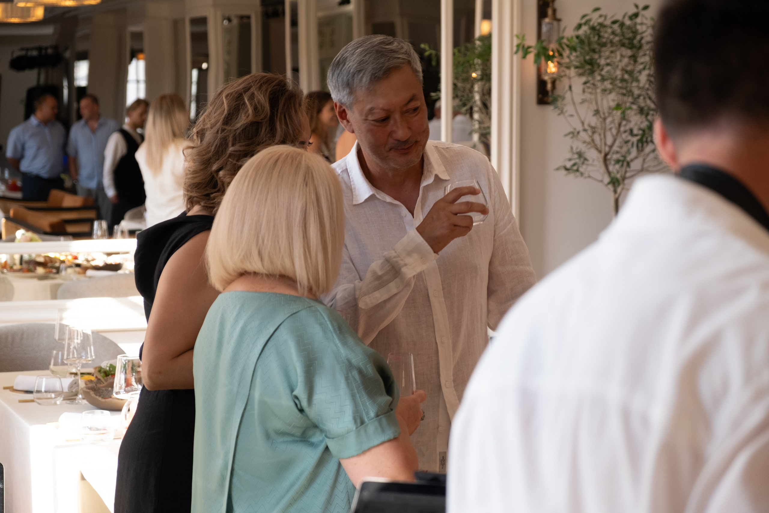 Фотограф на юбилей в Крыму | Съемка дня рождения | Илья Желдак. Профессиональная фотосъемка в Крыму. Натуральные эмоции и живые кадры. Забронируйте дату прямо сейчас!