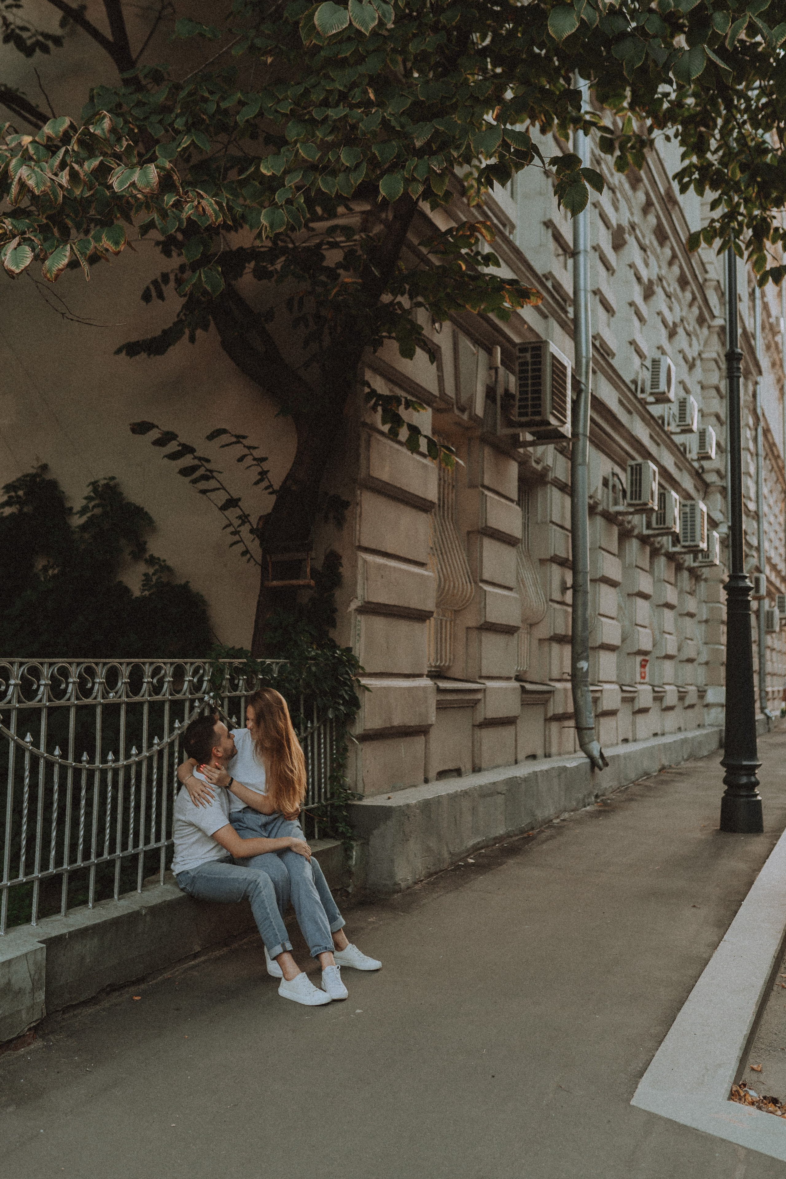Двое в центре города. Семейный и свадебный фотограф в Москве Оксана Гапеева