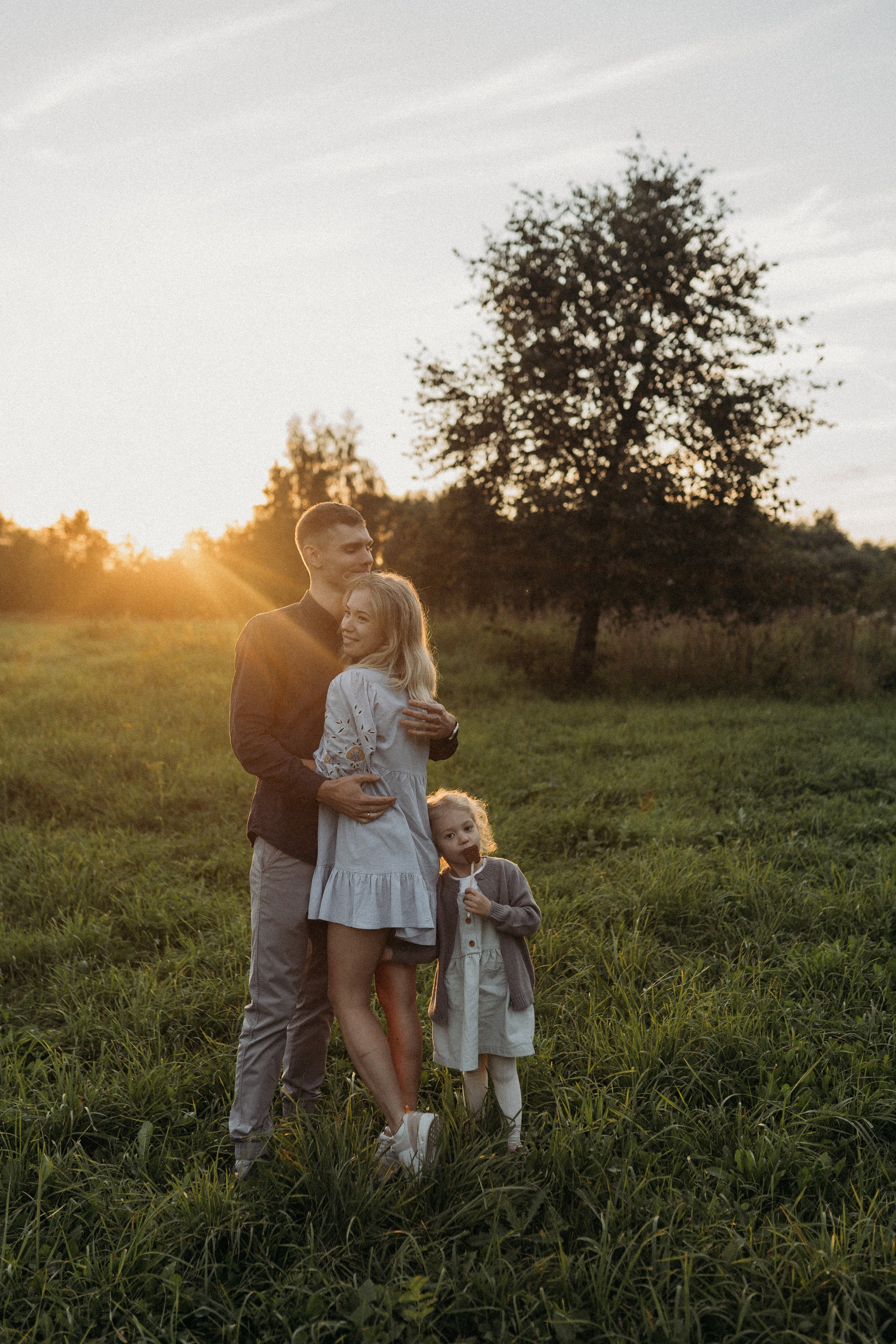 Тёплый летний вечер. Семейный и свадебный фотограф в Москве Оксана Гапеева